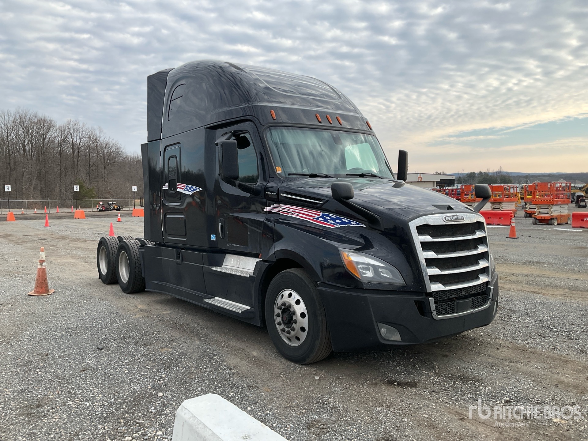 General Appearance with Picture, Right Front Corner