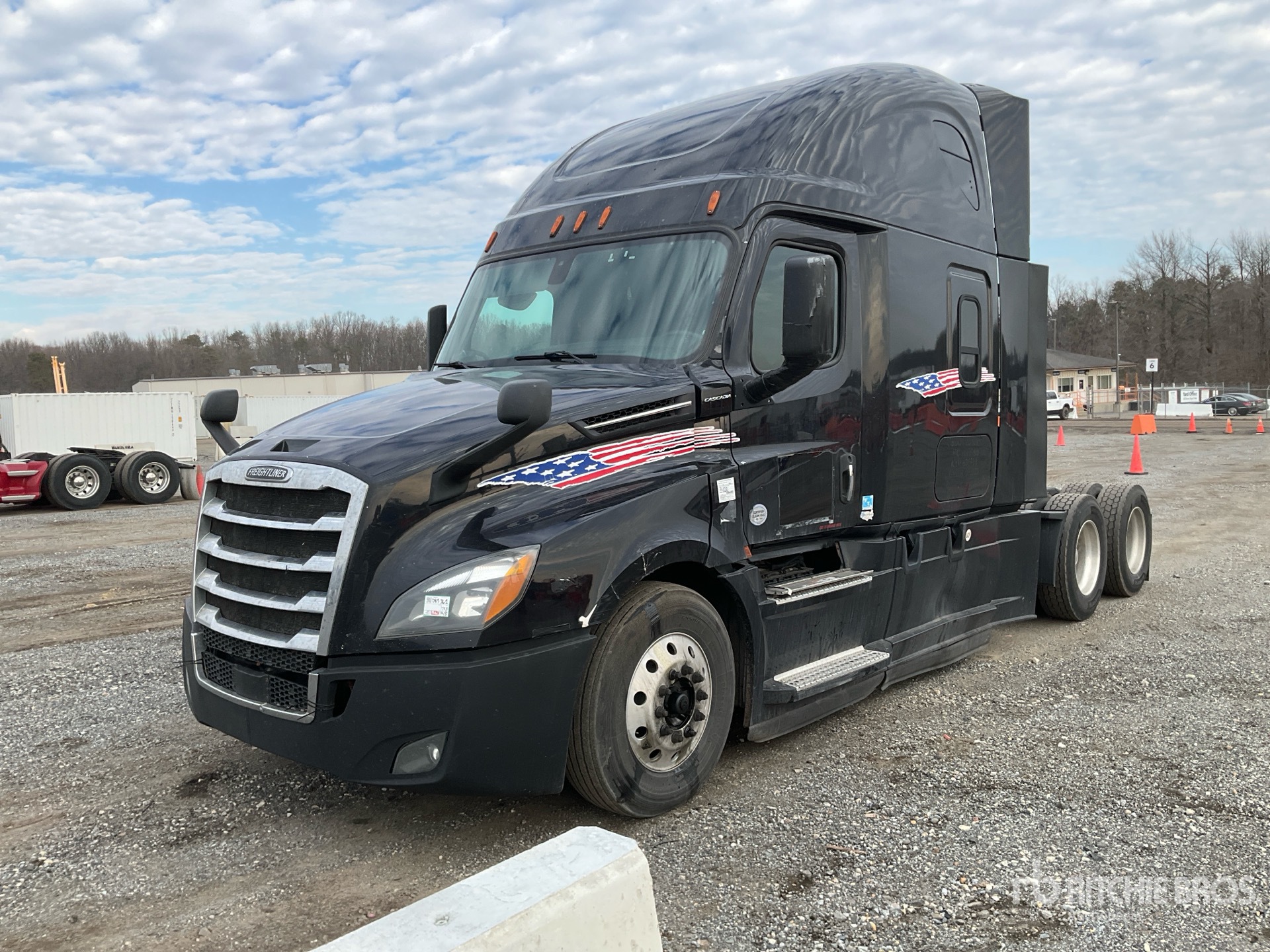 General Appearance with Picture, Left Front Corner