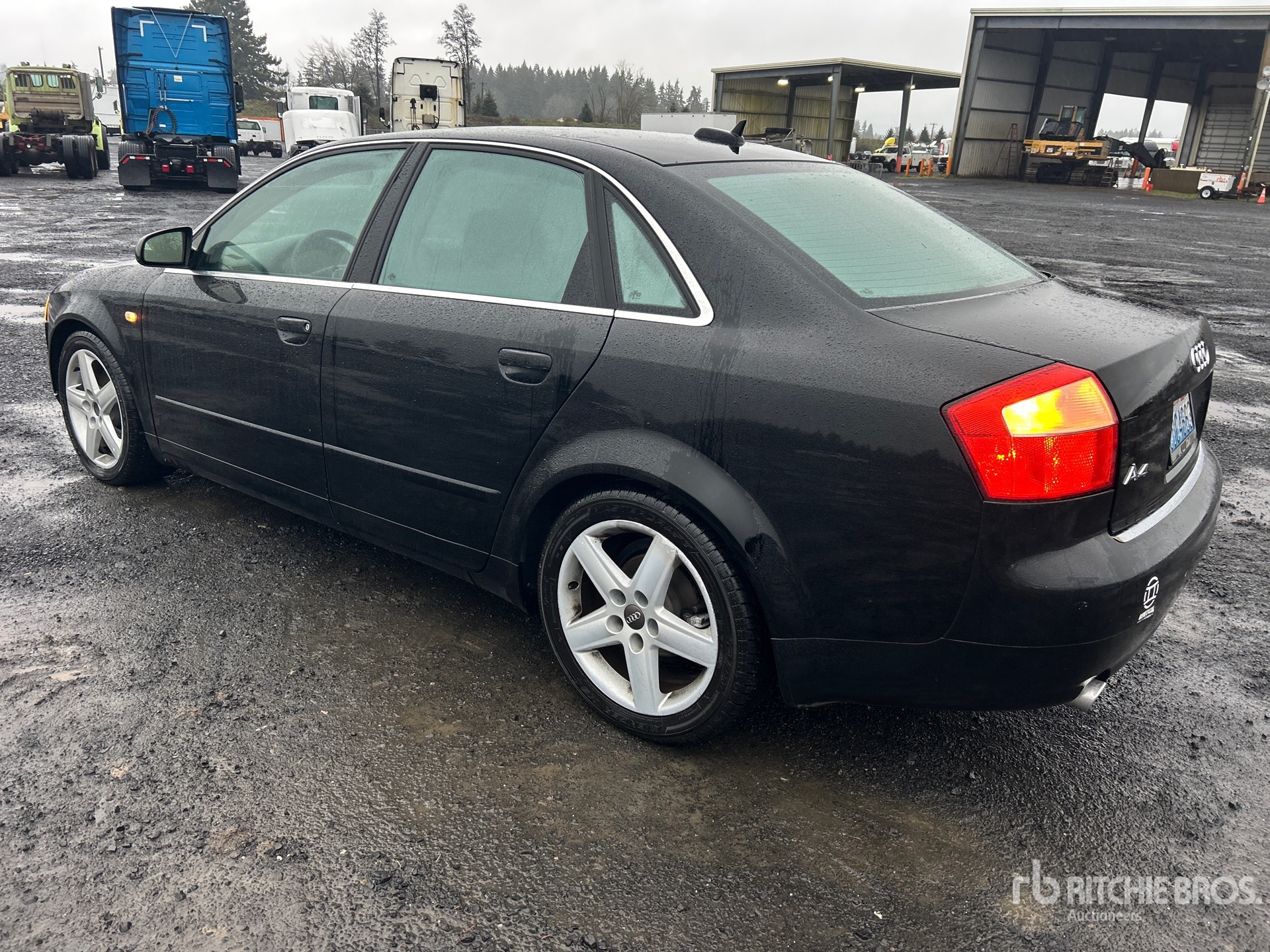 General Appearance with Imagen: esquina trasera izquierda