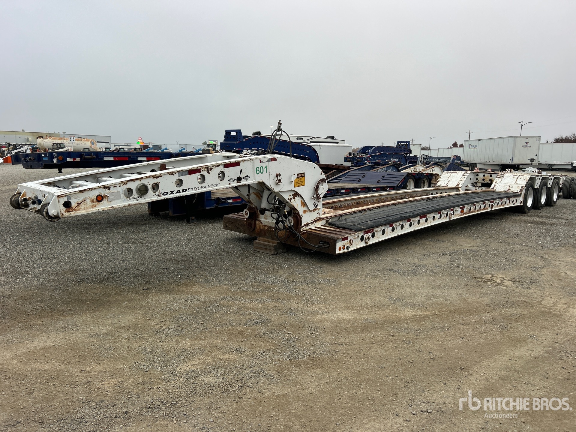 General Appearance with Foto, angolo anteriore sinistro