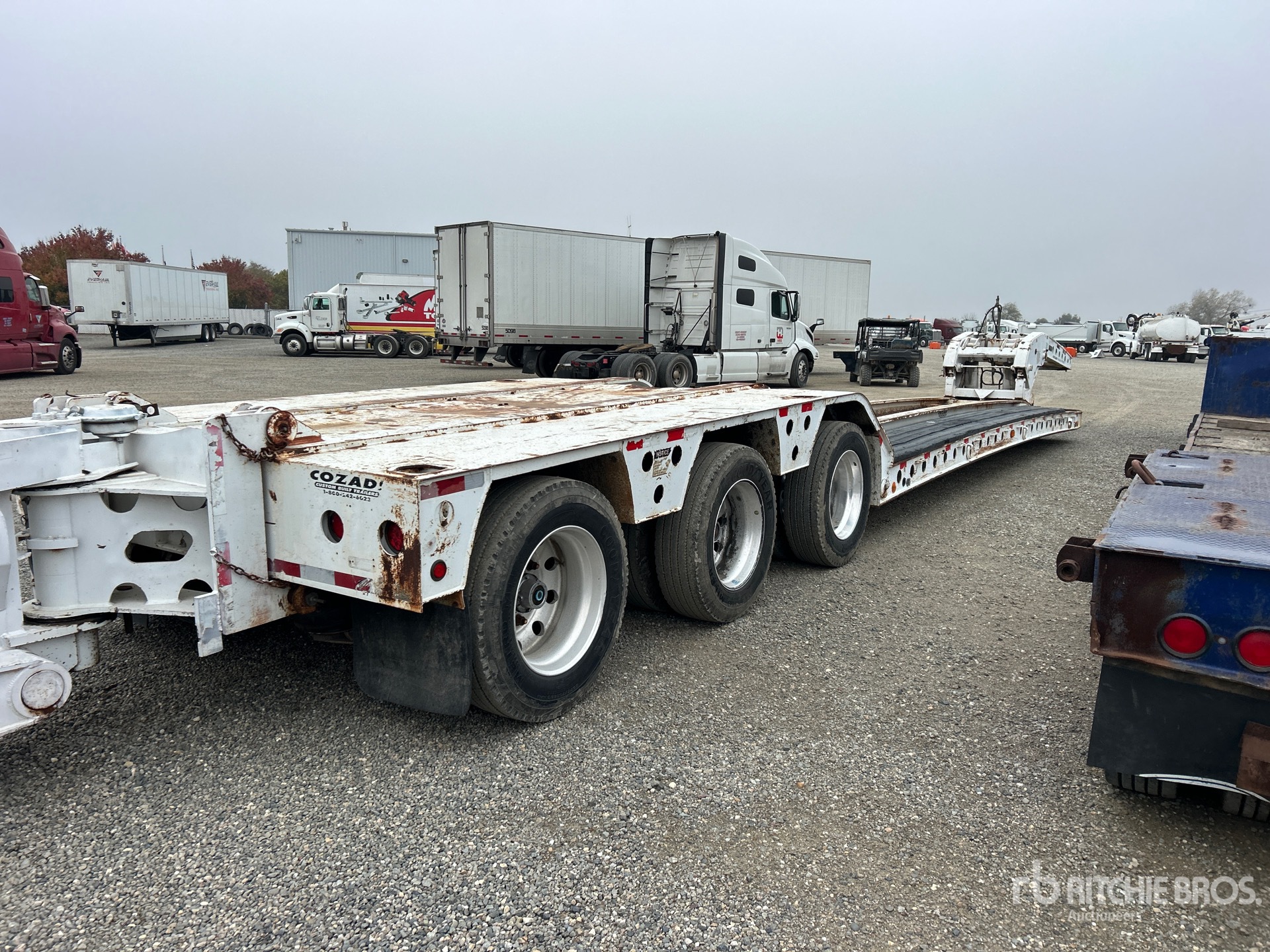 General Appearance with Foto, angolo anteriore sinistro