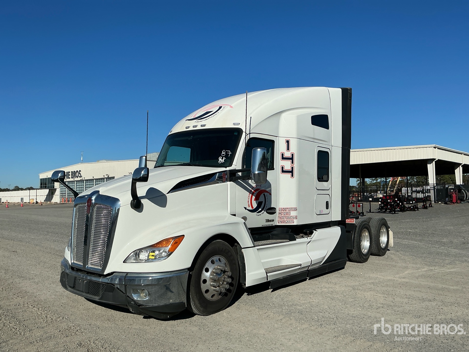 General Appearance with Picture, Left Front Corner