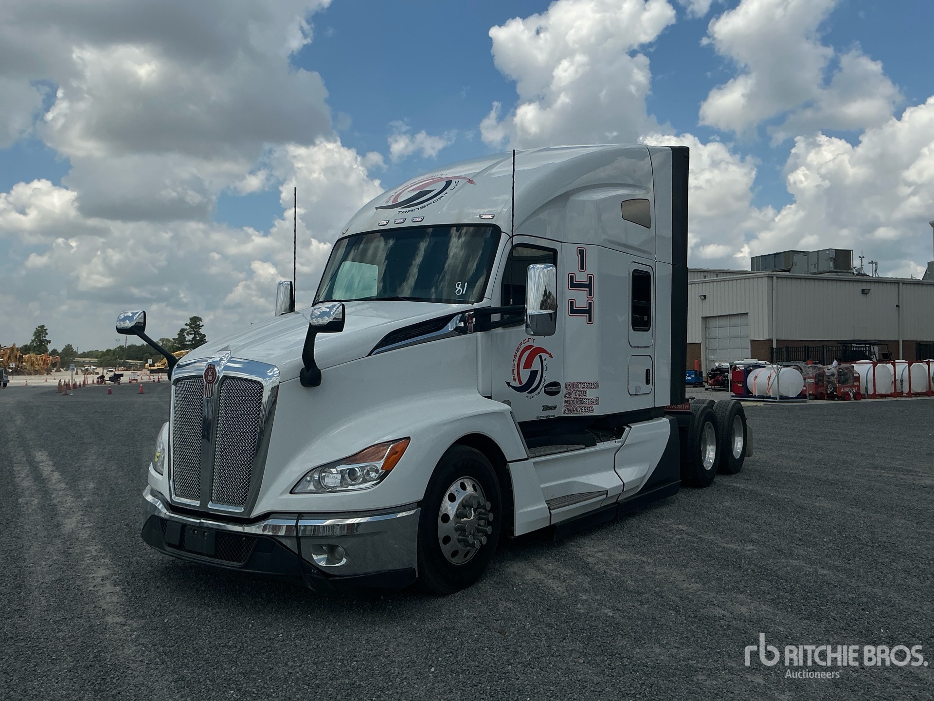 General Appearance with Picture, Left Front Corner