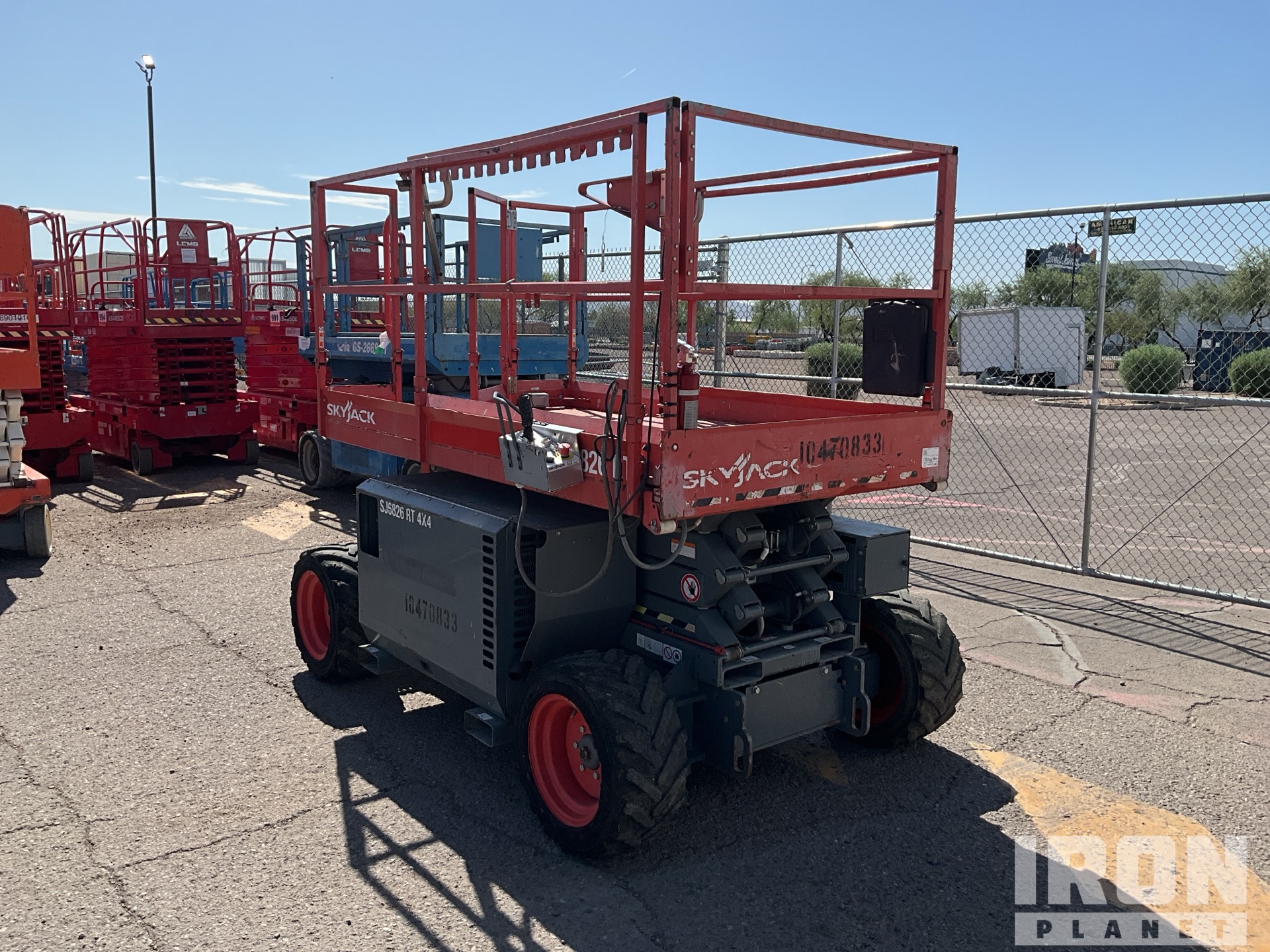 General Appearance with Picture, Right Front Corner