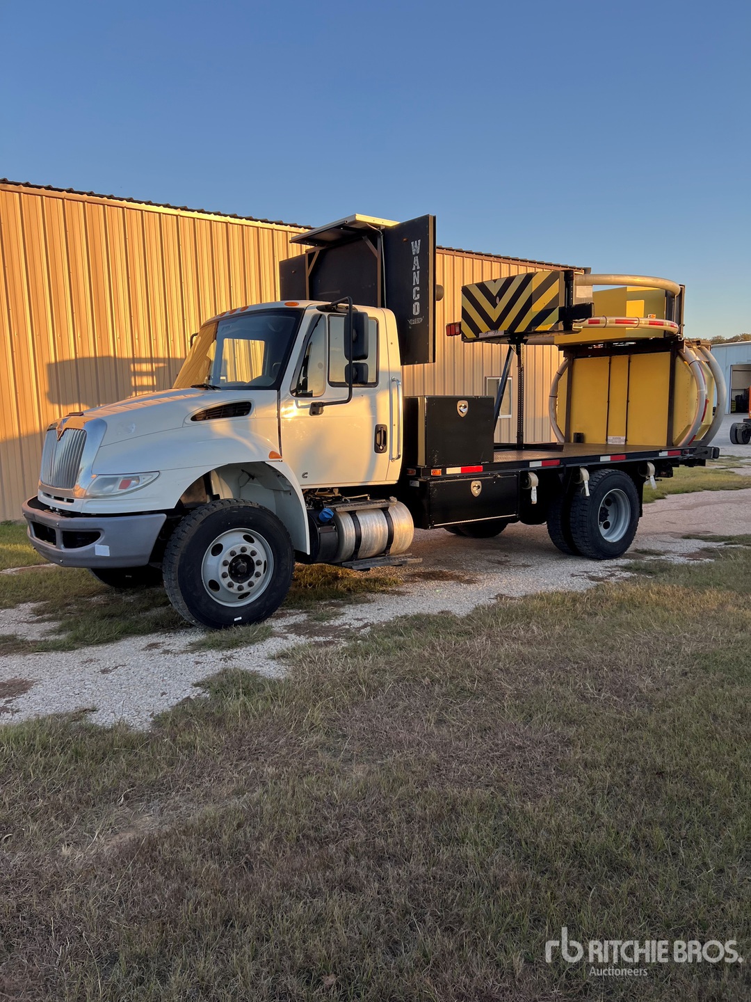 General Appearance with Featured Photo