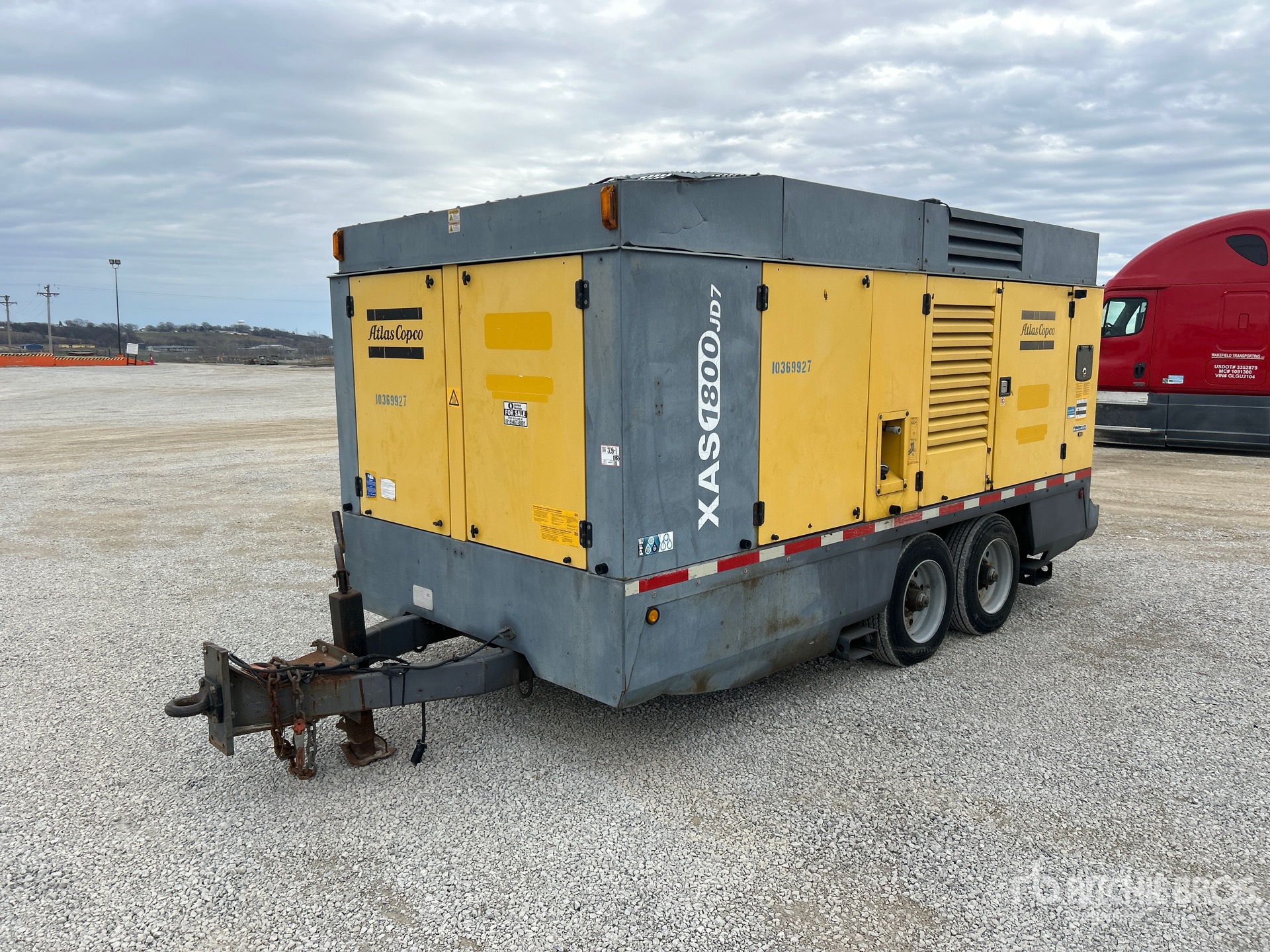 General Appearance with Featured Photo