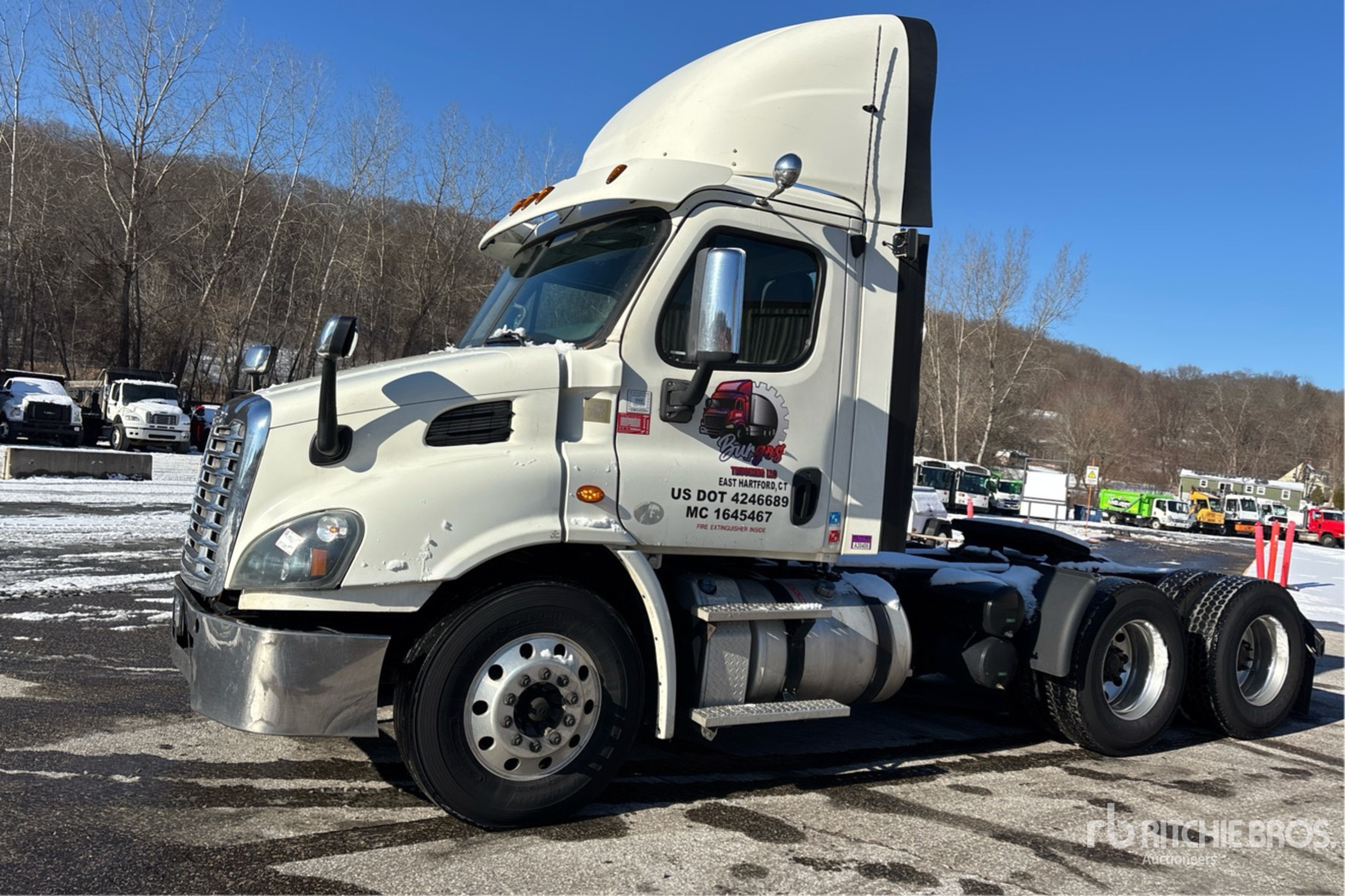 General Appearance with Picture, Left Front Corner