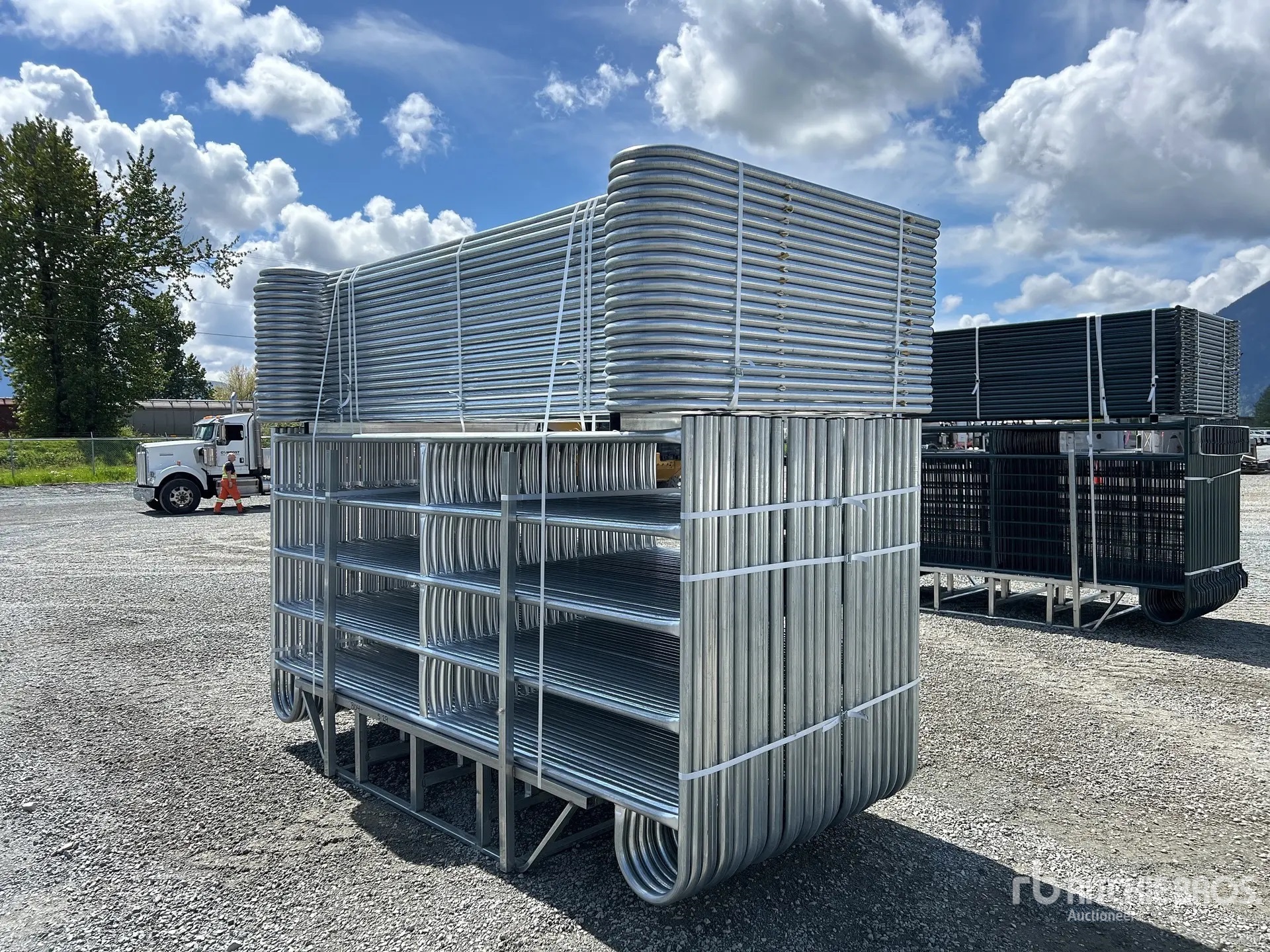 General Appearance with Featured Photo