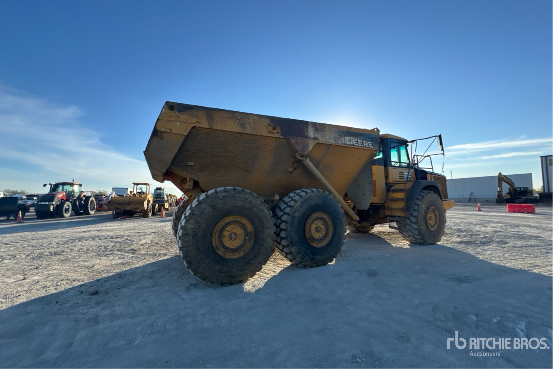 General Appearance with Foto, angolo anteriore sinistro