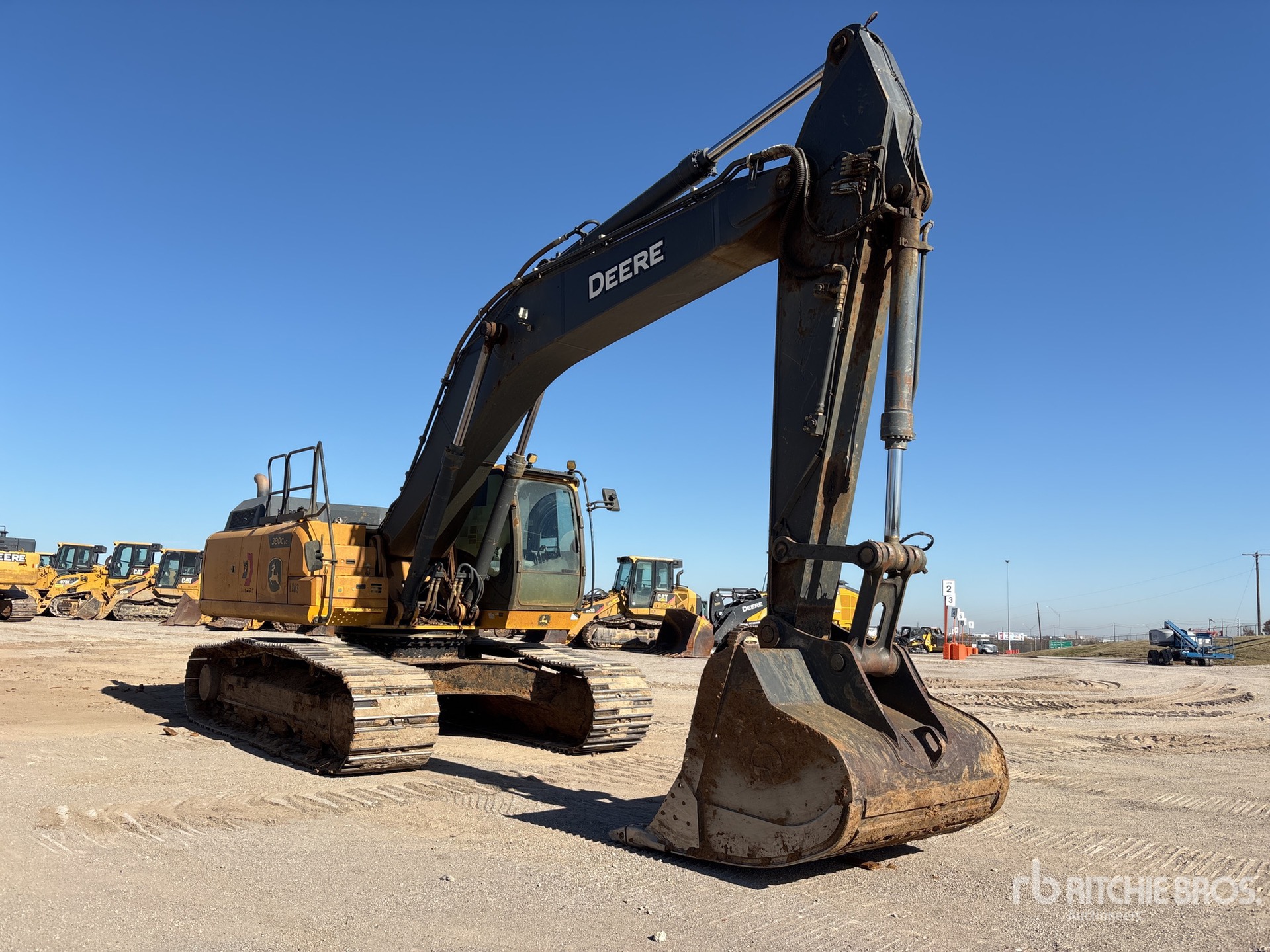 General Appearance with Foto, angolo anteriore destro