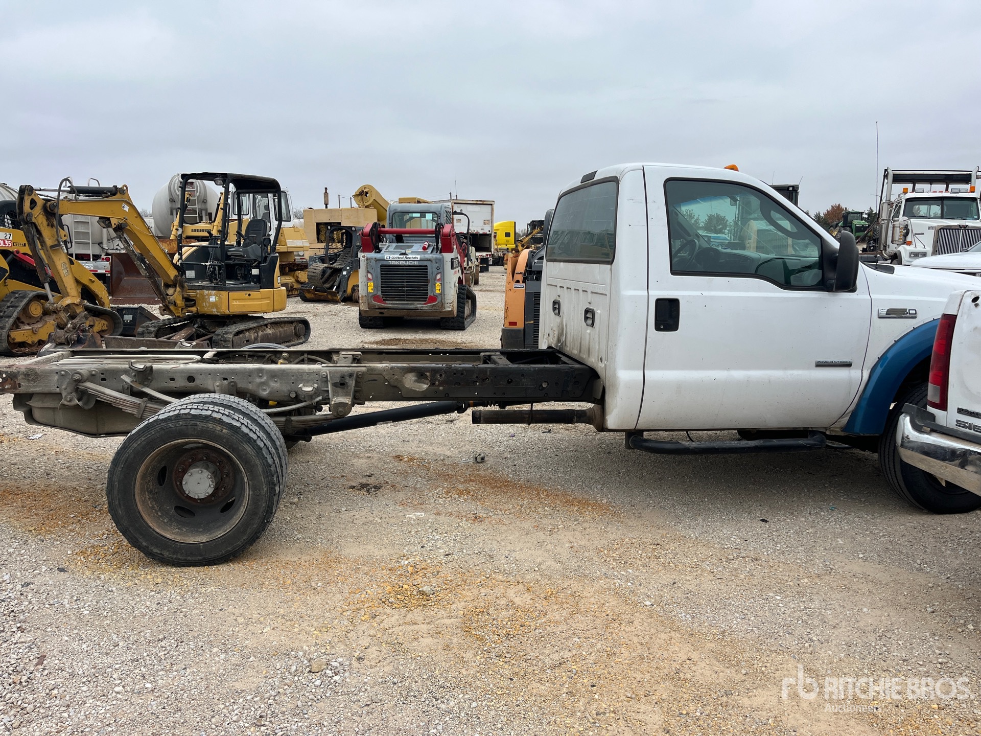 Aspect général with Image, coin avant droit