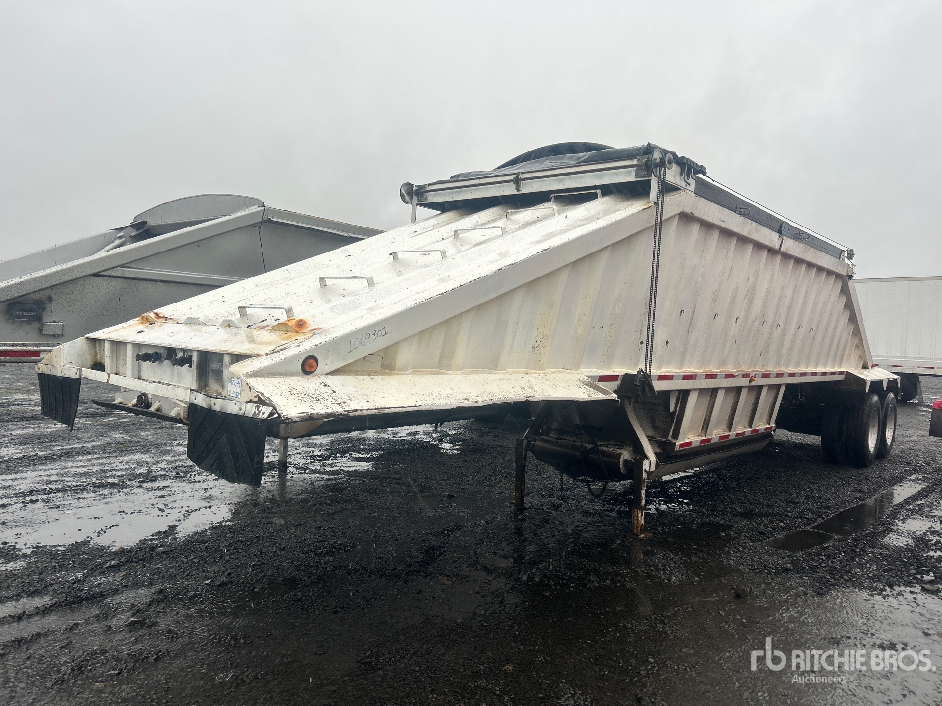 Aspect général with Image, coin avant gauche