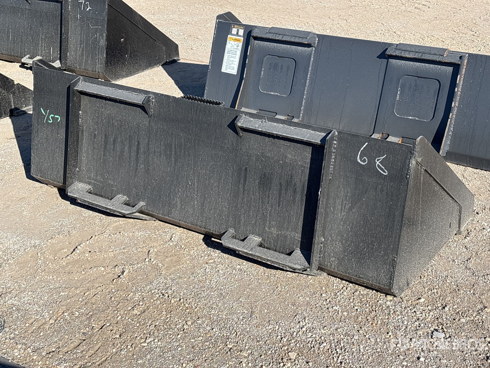 General Appearance with Bild, Ecke hinten rechts