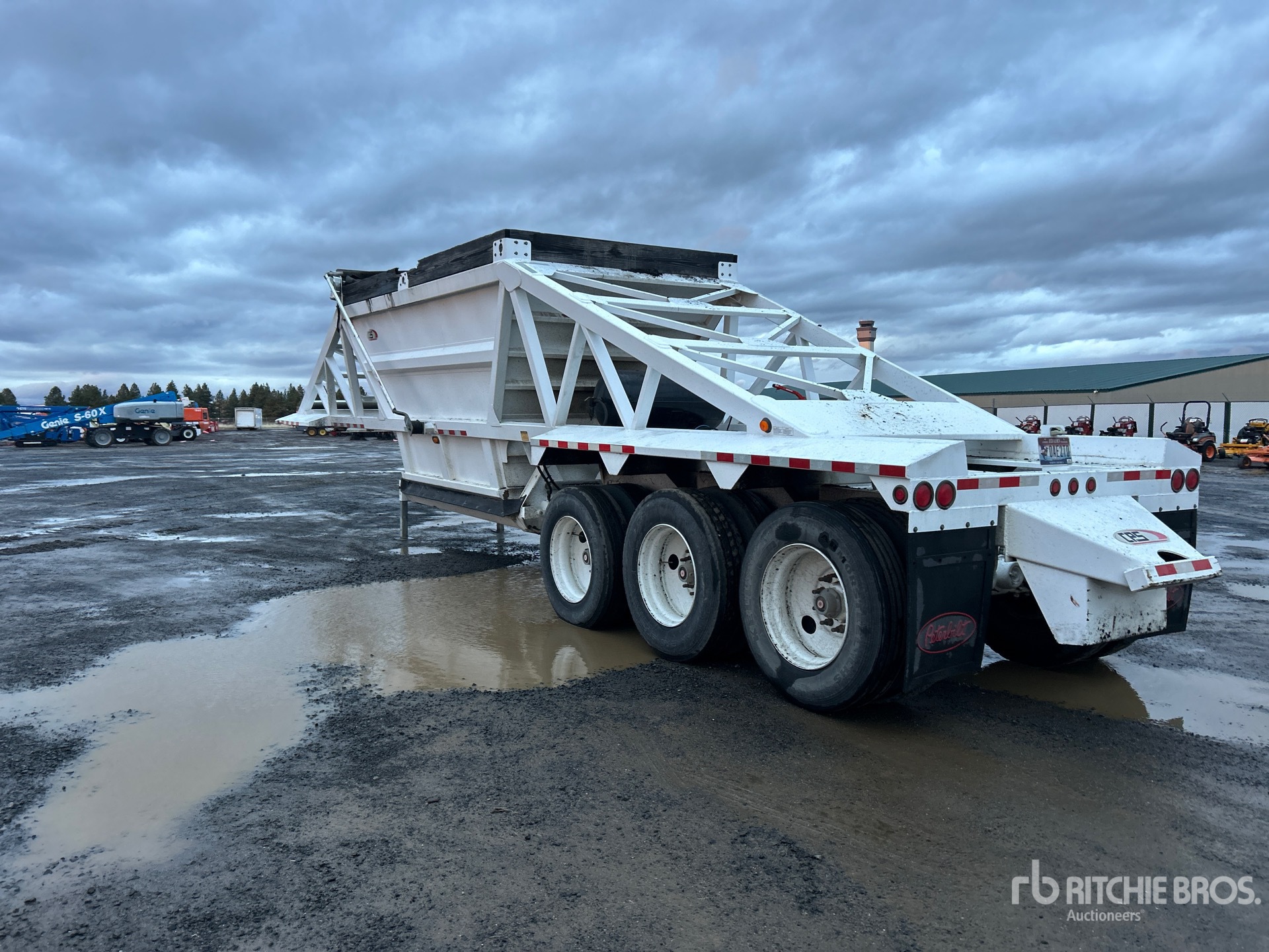 Aspect général with Image, coin arrière gauche