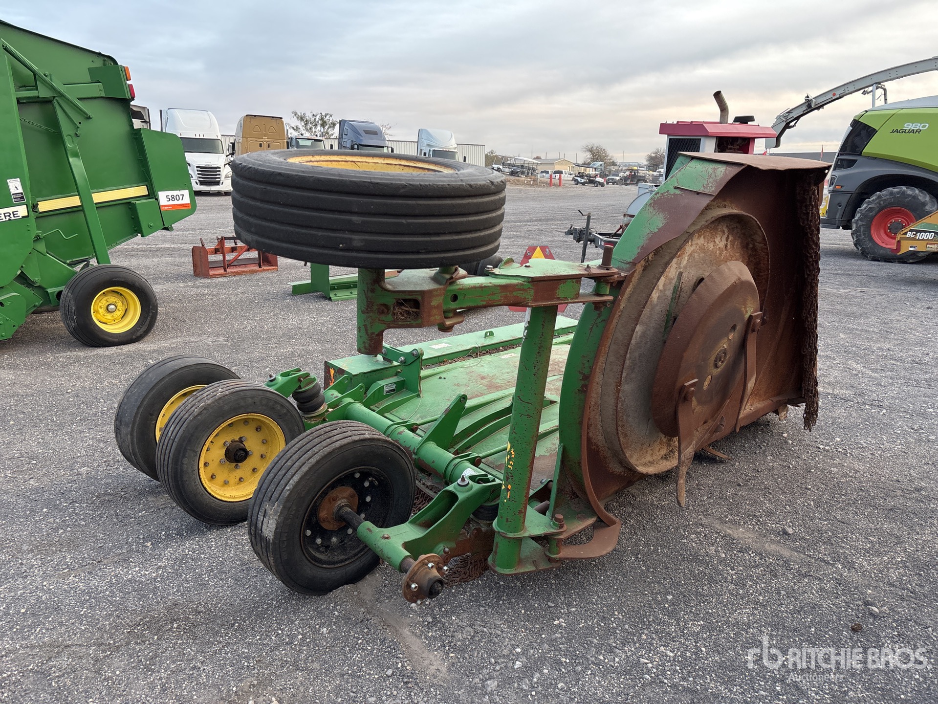 General Appearance with Picture, Right Rear Corner