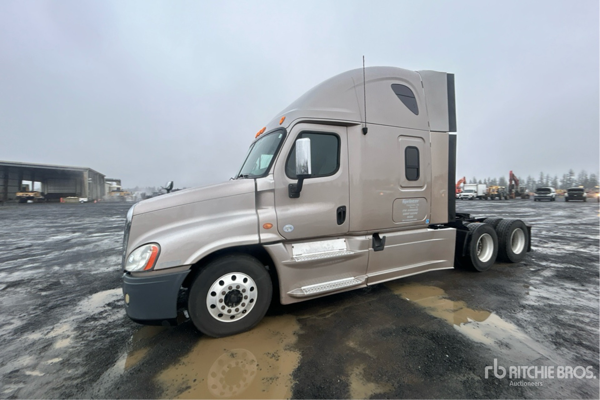 General Appearance with Picture, Left Front Corner