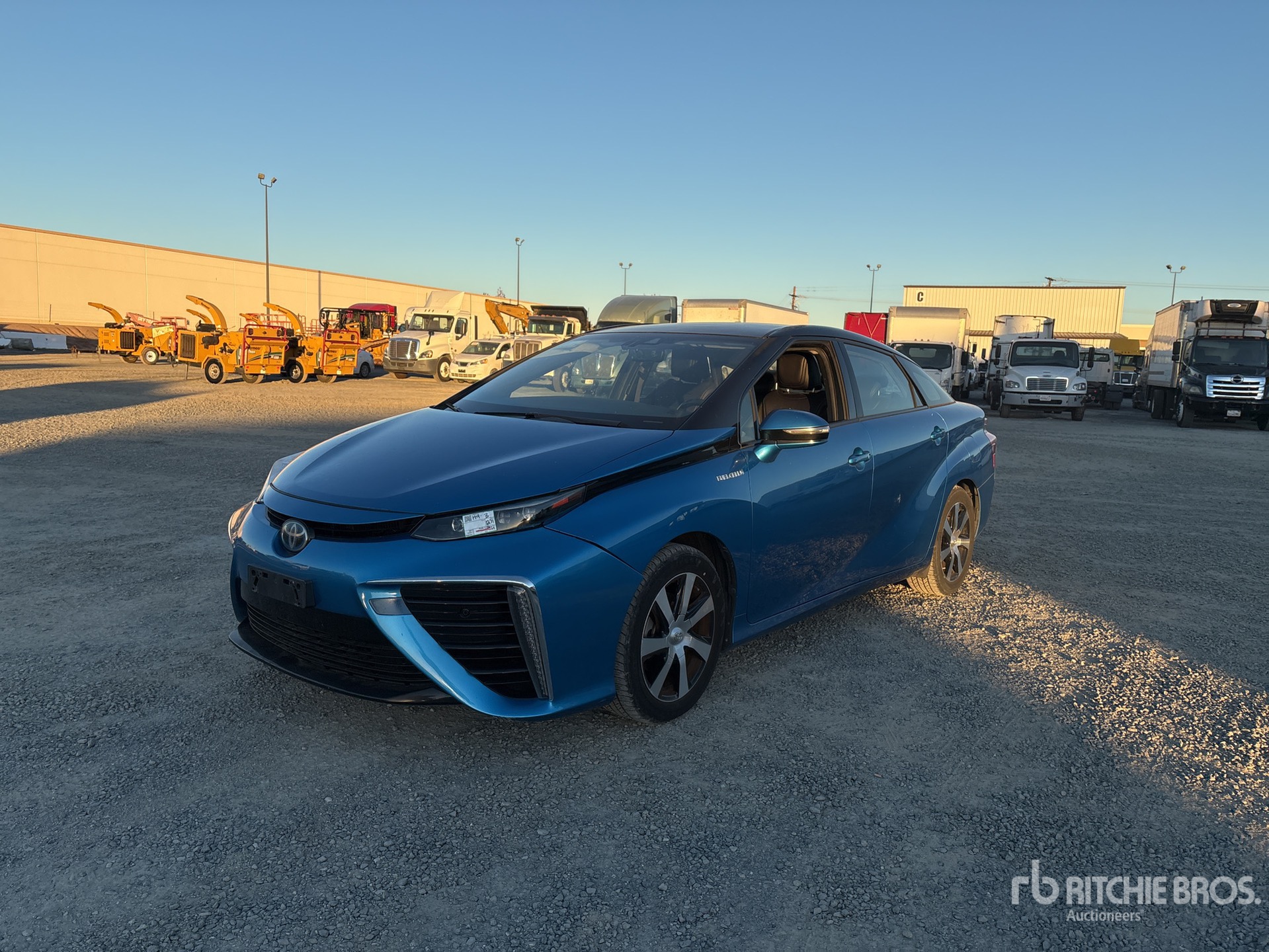 General Appearance with Picture, Left Front Corner