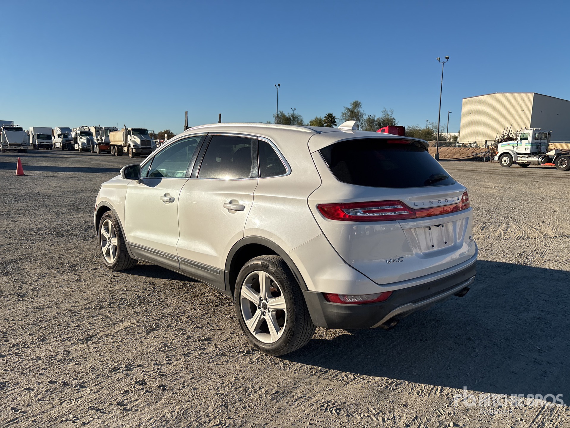 General Appearance with Picture, Left Rear Corner