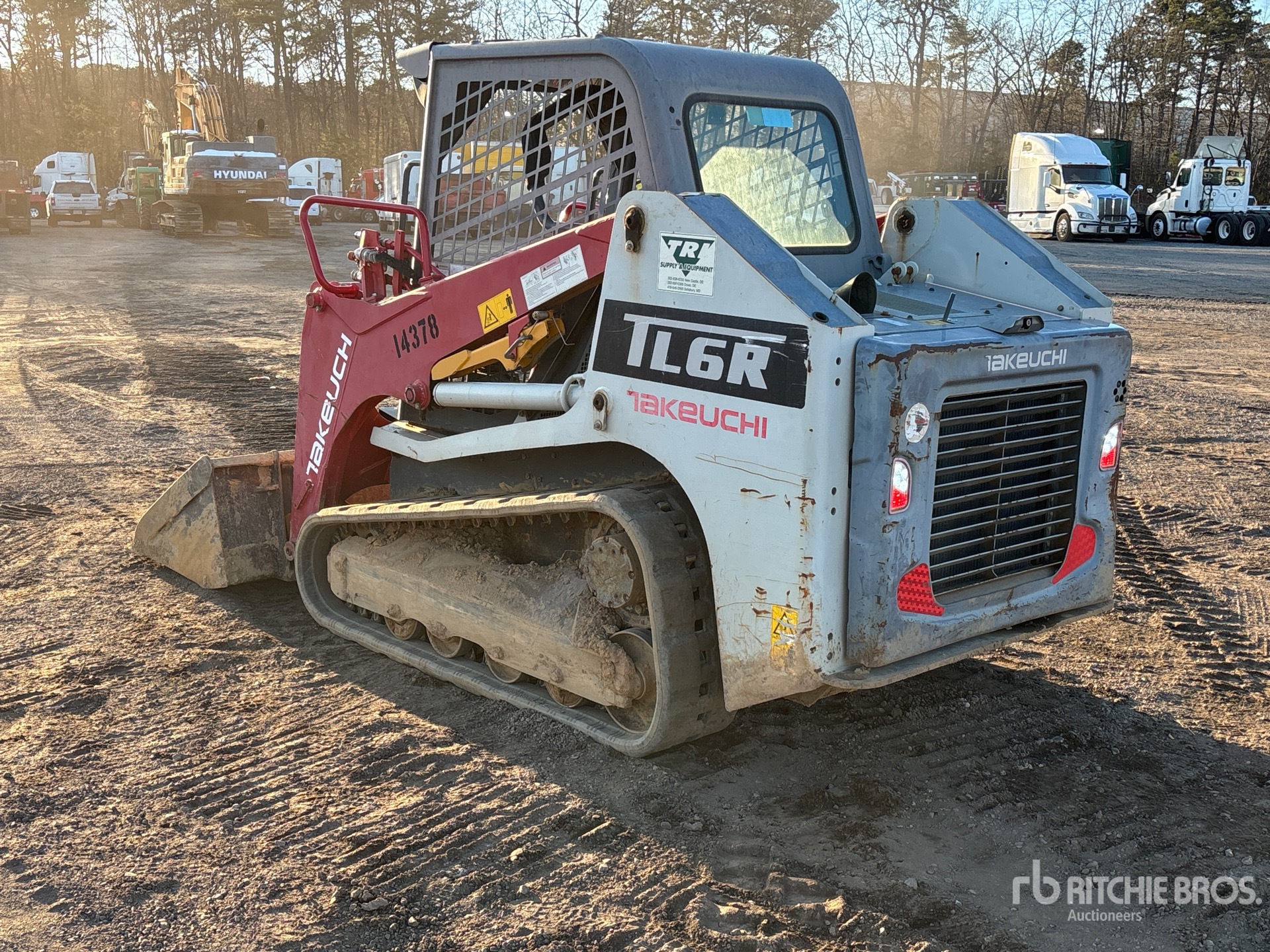 General Appearance with Picture, Left Rear Corner