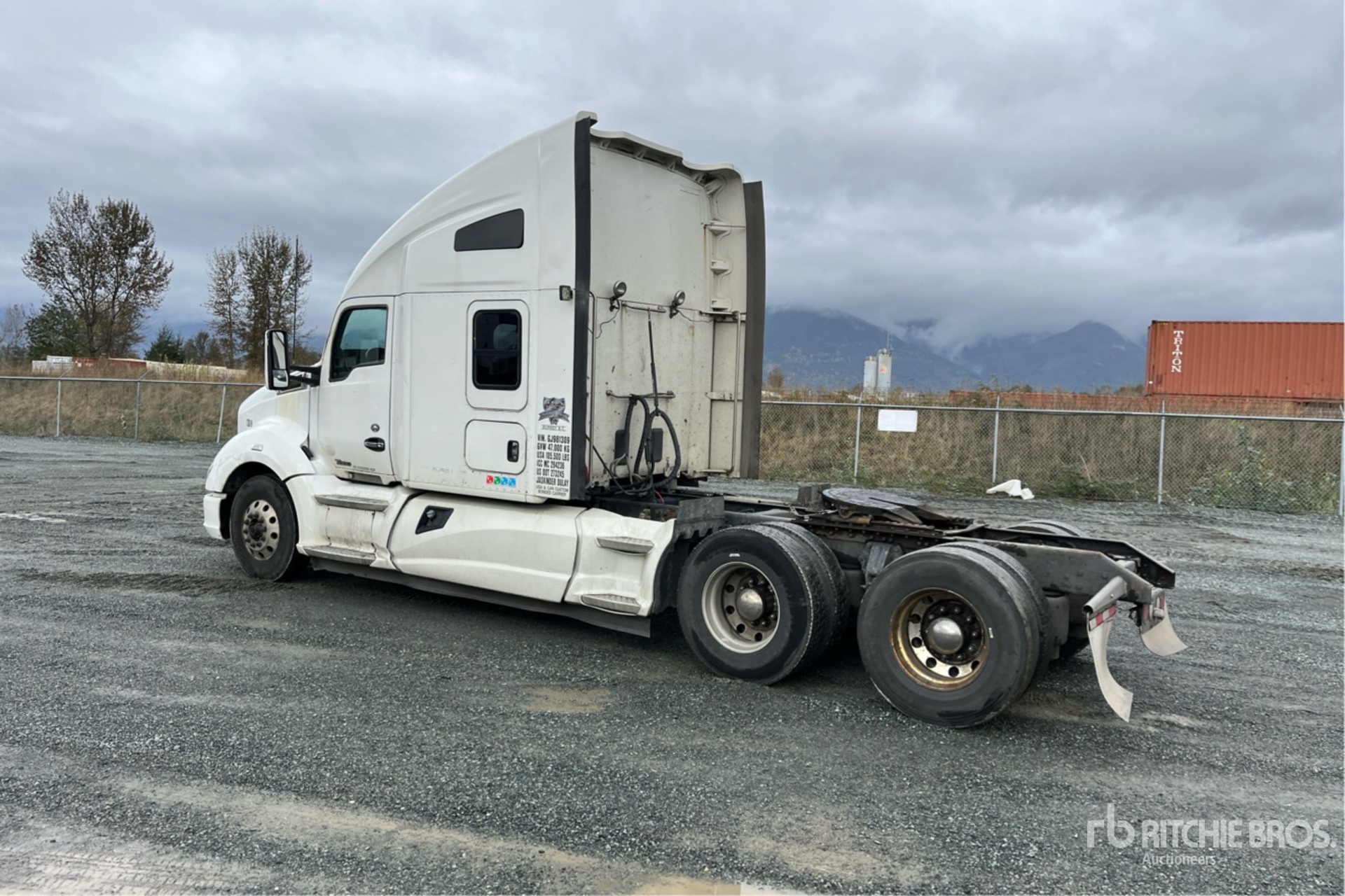 General Appearance with Picture, Left Rear Corner