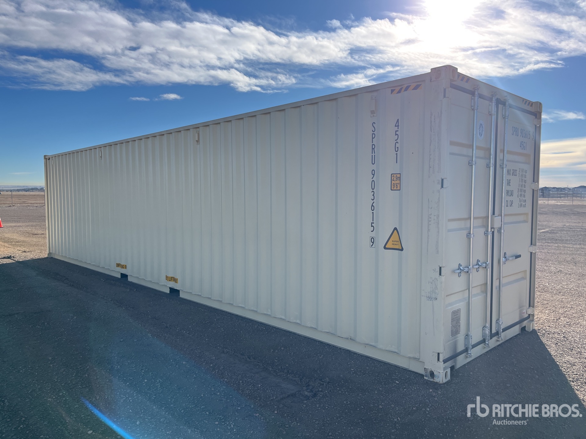 Aspect général with Image, coin avant droit