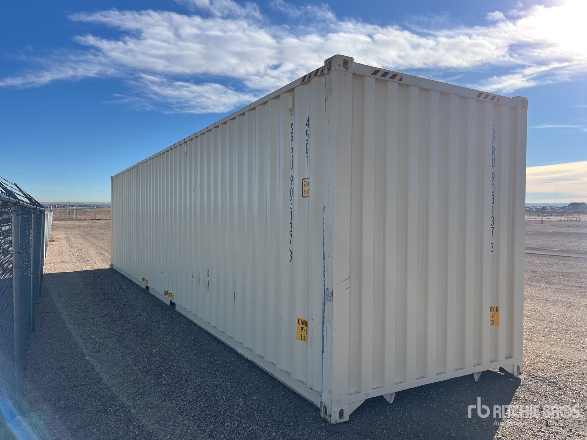 Aspect général with Image, coin arrière gauche