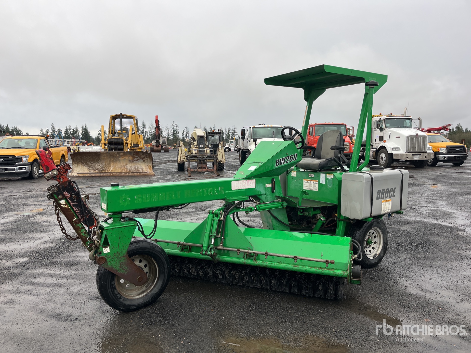 General Appearance with Picture, Left Front Corner