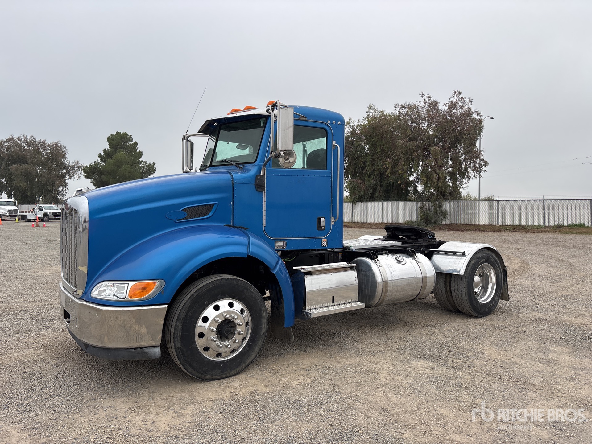 General Appearance with Featured Photo