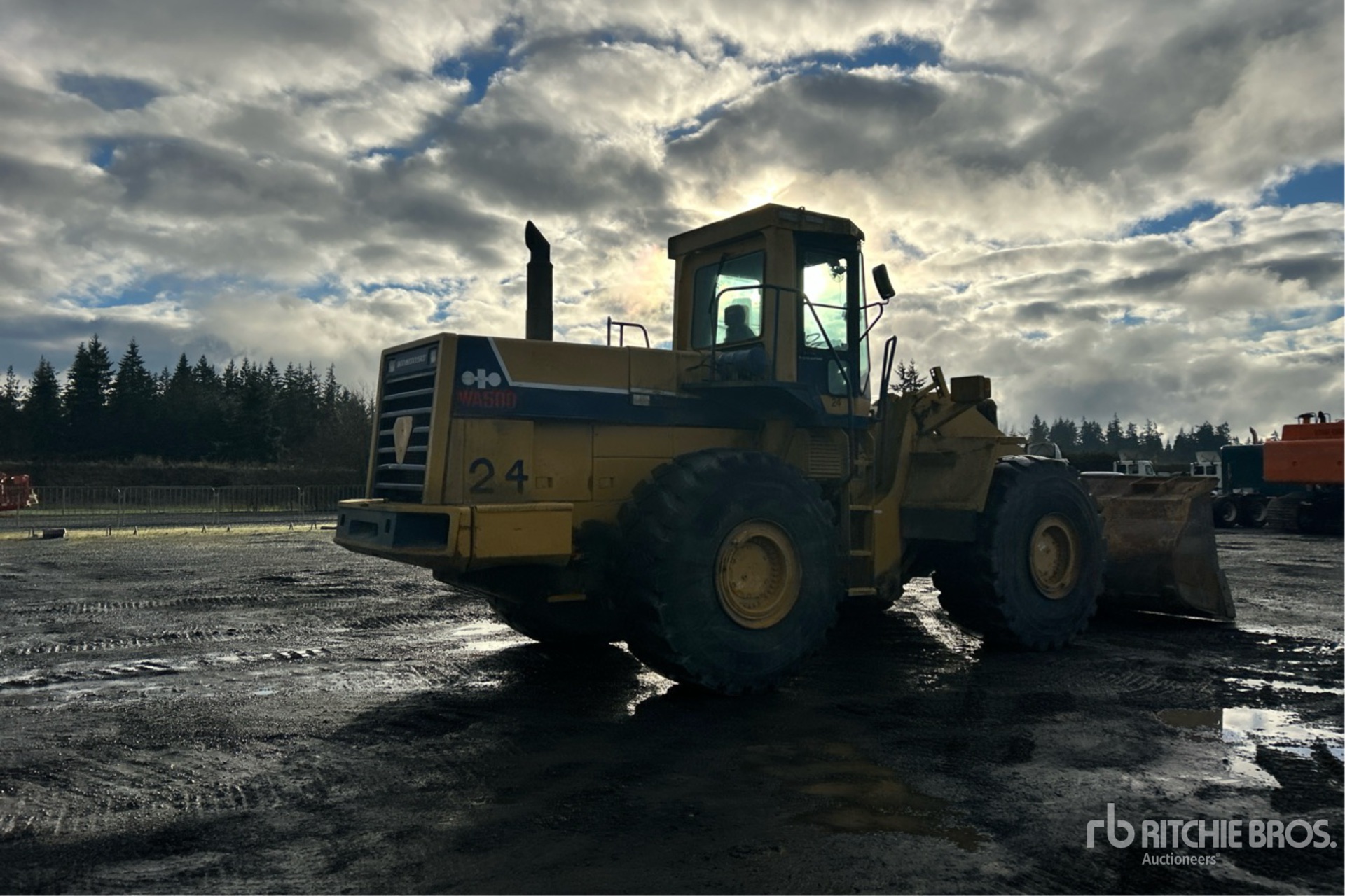 General Appearance with Picture, Right Rear Corner