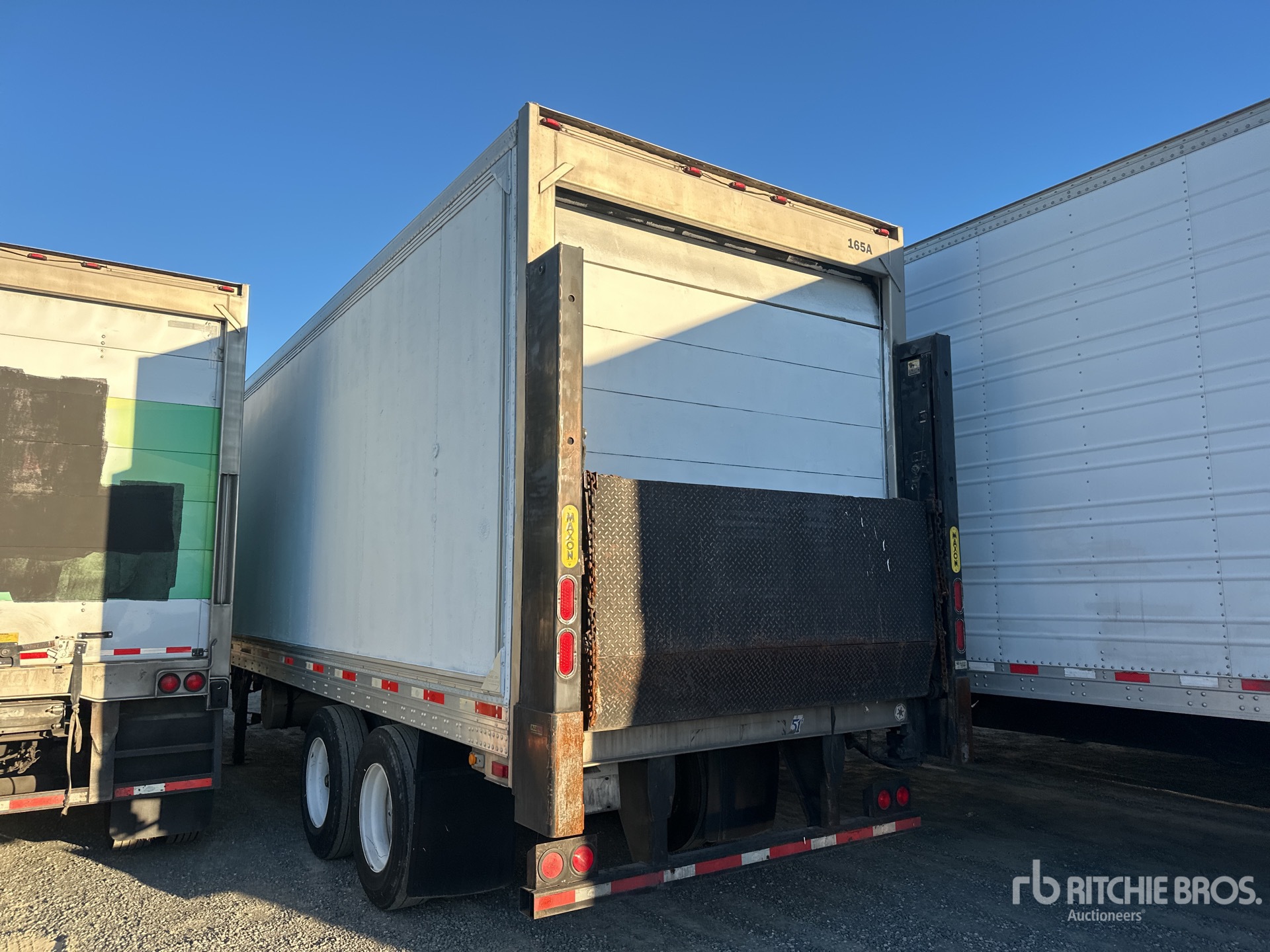 General Appearance with Bild, Ecke hinten links