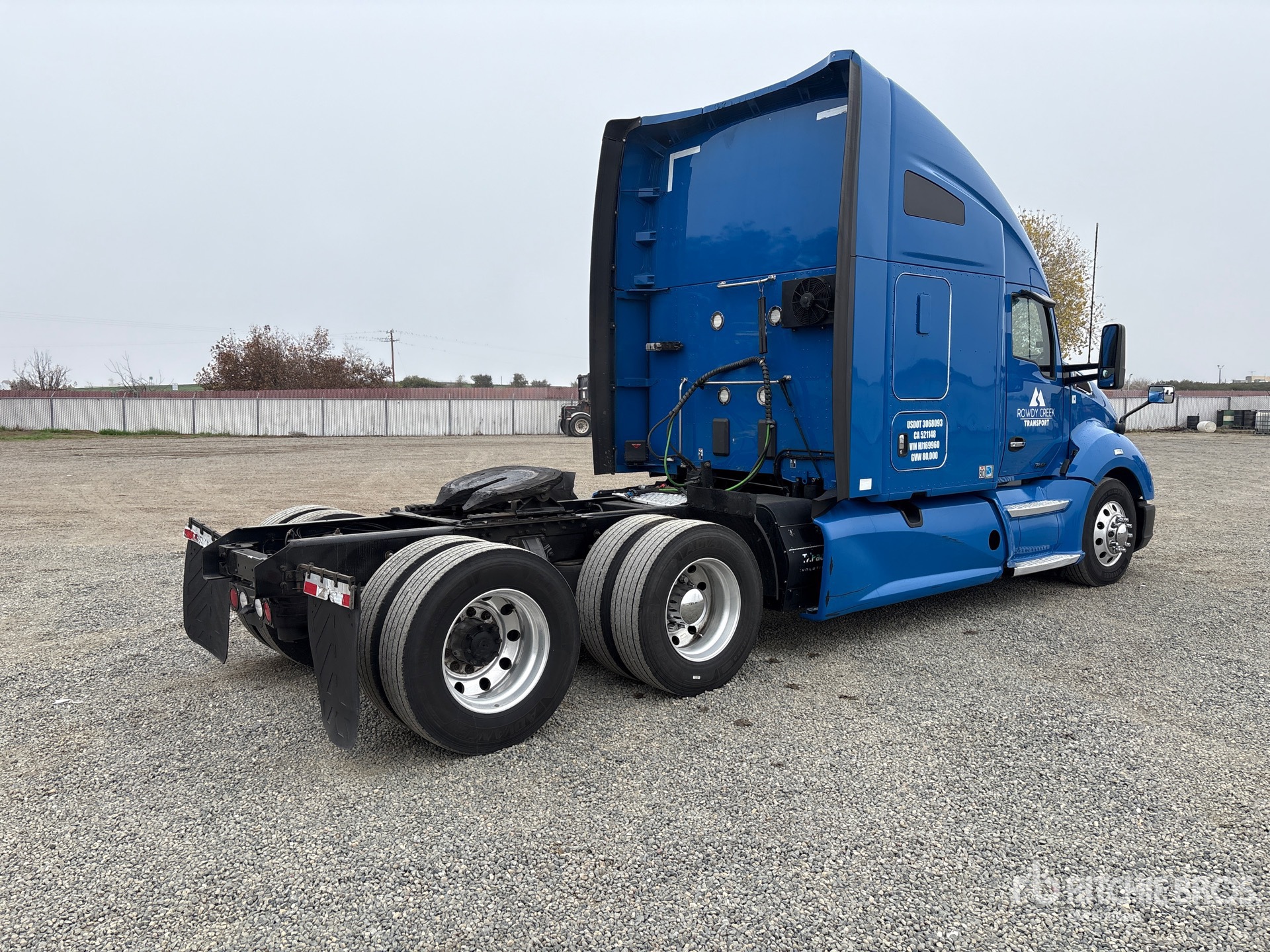 General Appearance with Imagen: esquina trasera derecha