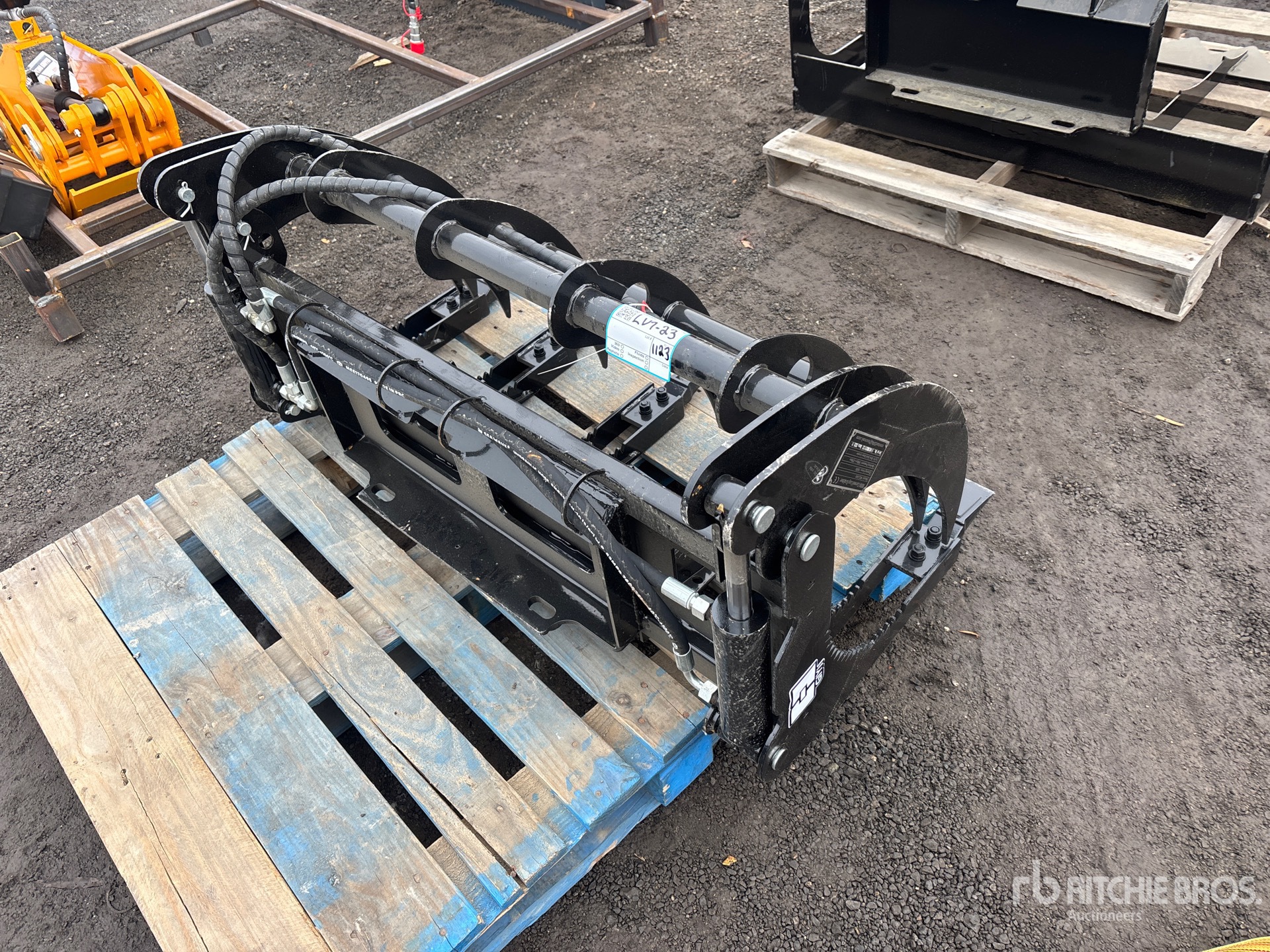 Aspect général with Image, coin arrière droit