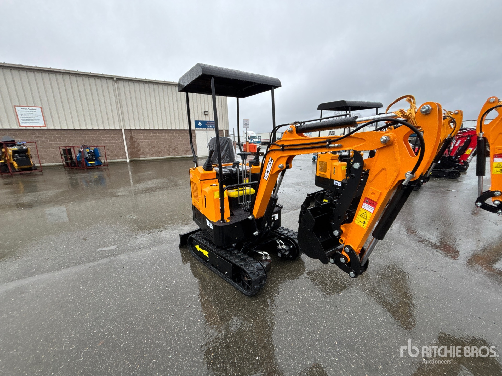 General Appearance with Picture, Right Front Corner