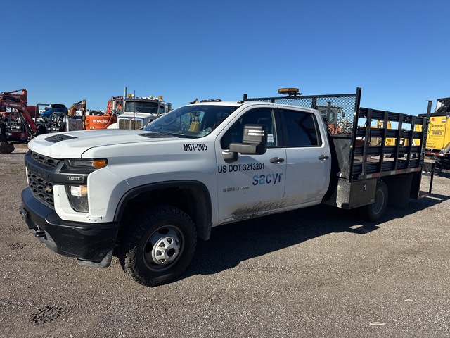 2020 Chevrolet Silverado 3500HD 4x4 Crew Cab Flatbed Truck