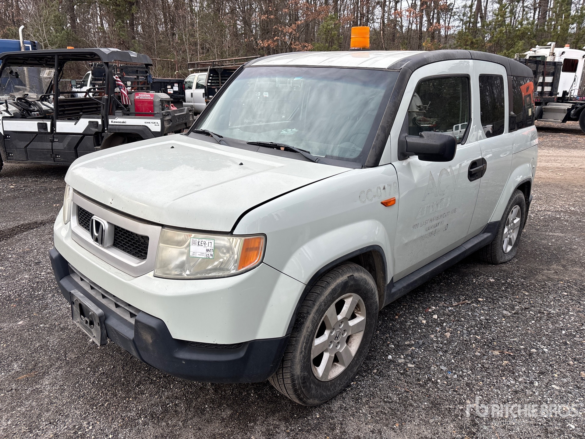 General Appearance with Picture, Left Front Corner