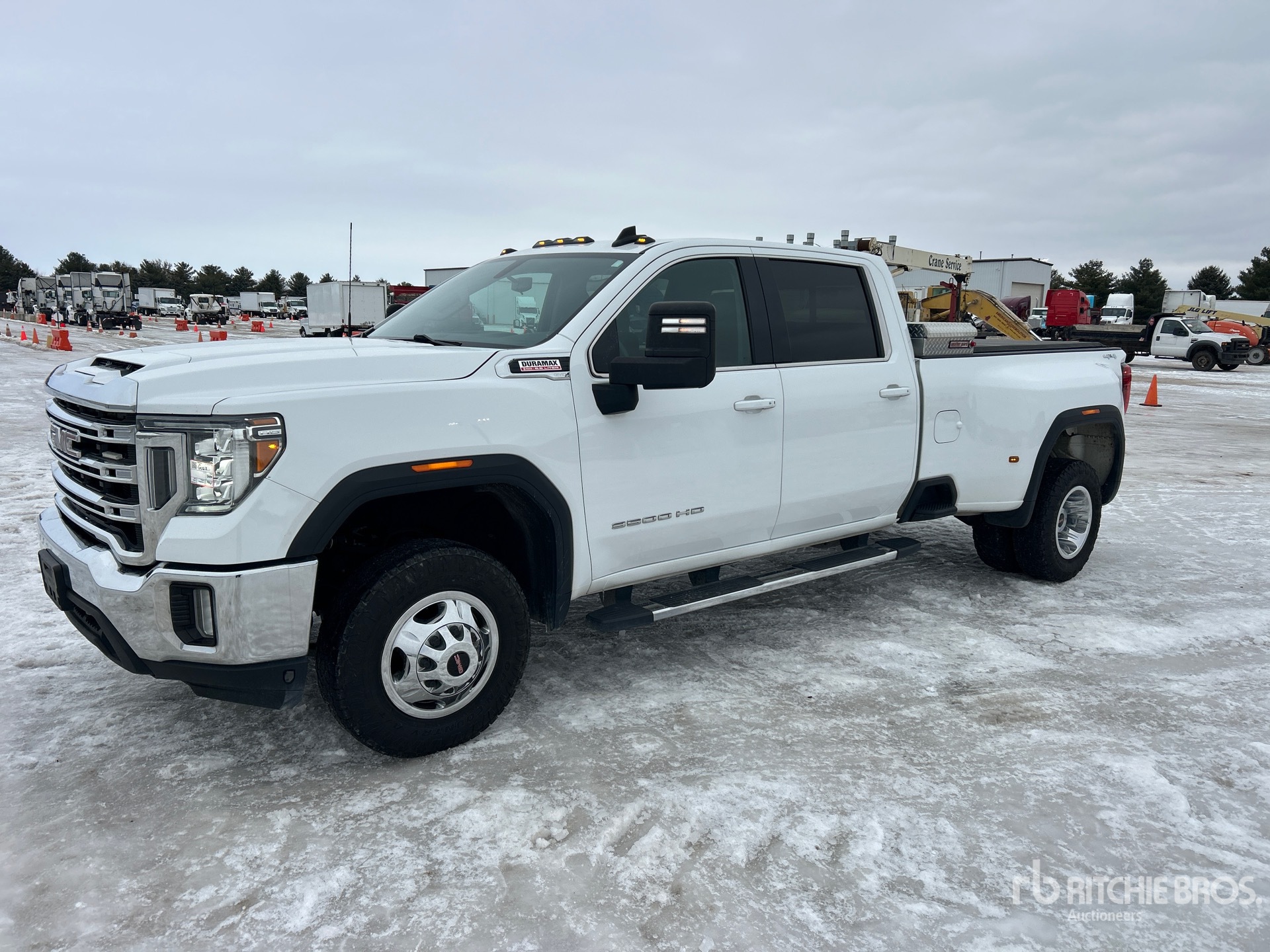 General Appearance with Picture, Left Front Corner