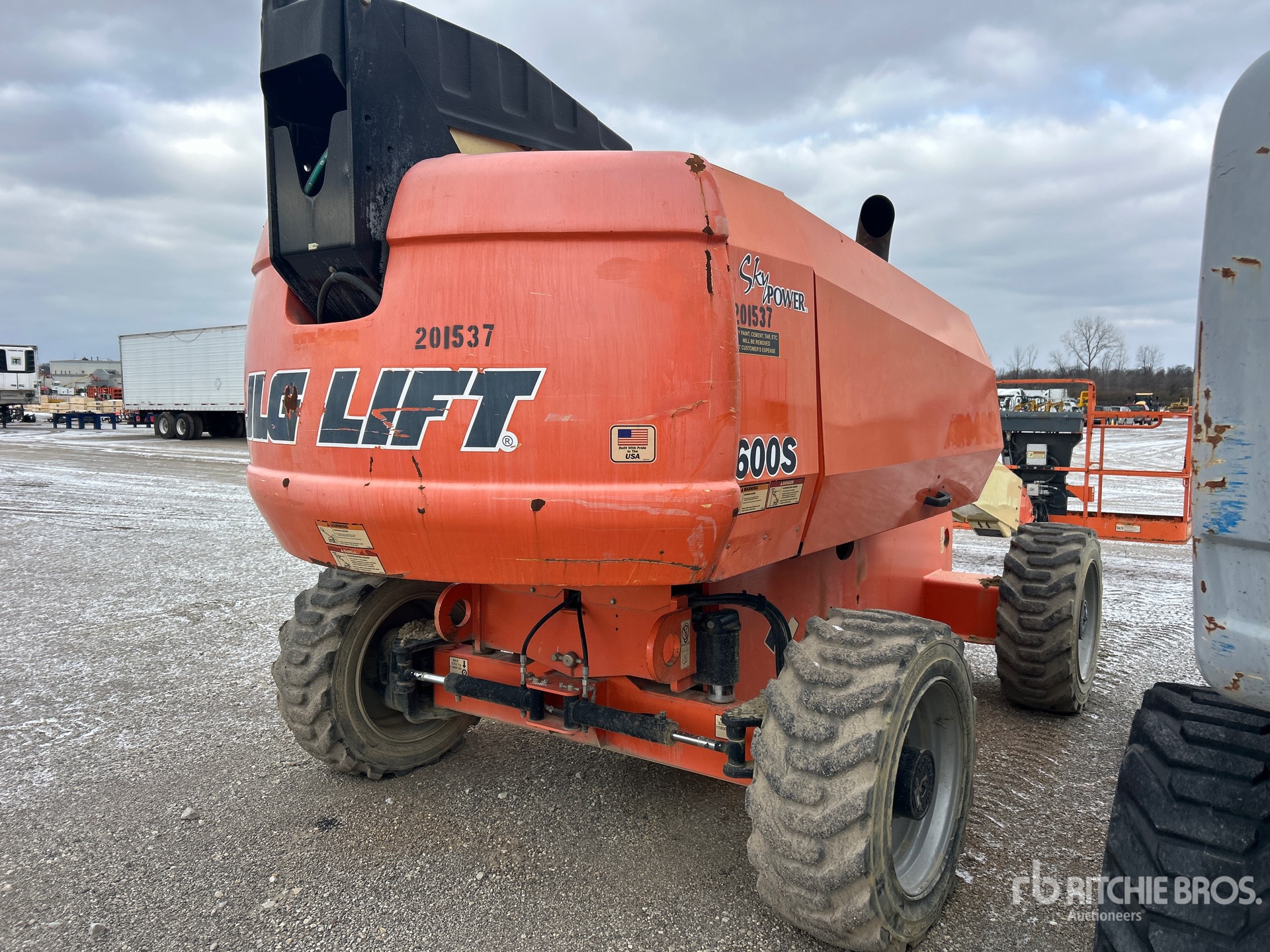 General Appearance with Picture, Right Rear Corner