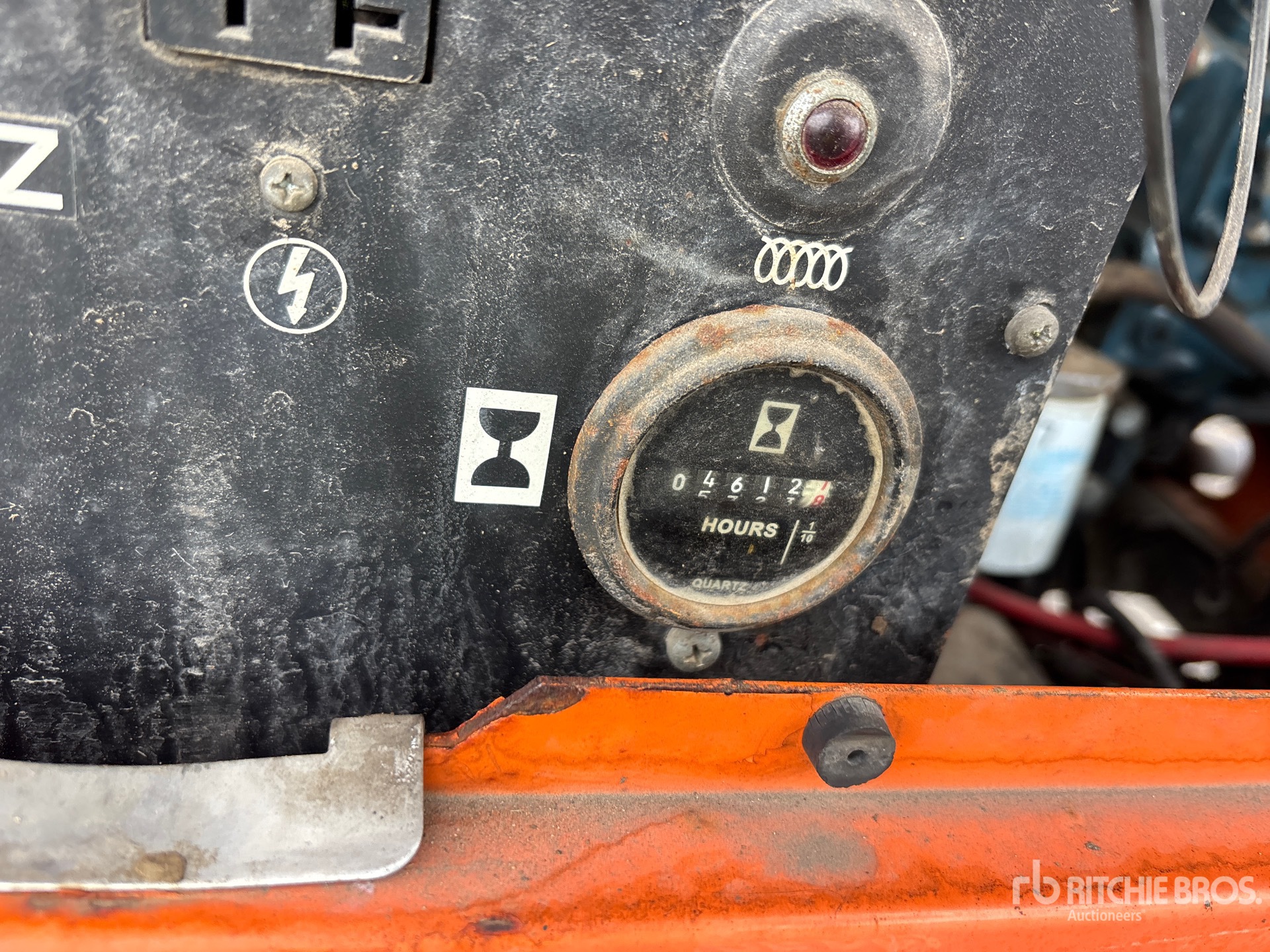 General Appearance with Hour Meter / Odometer