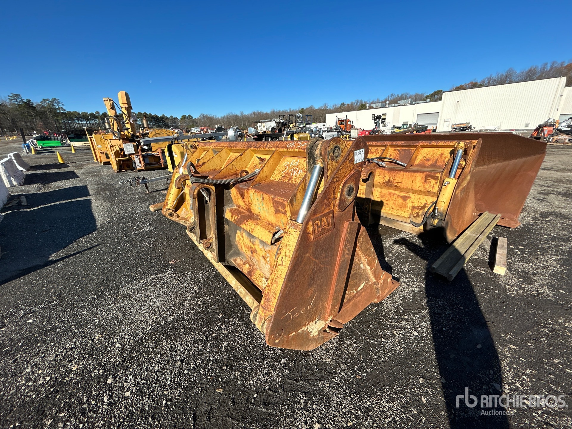 General Appearance with Foto, angolo anteriore sinistro