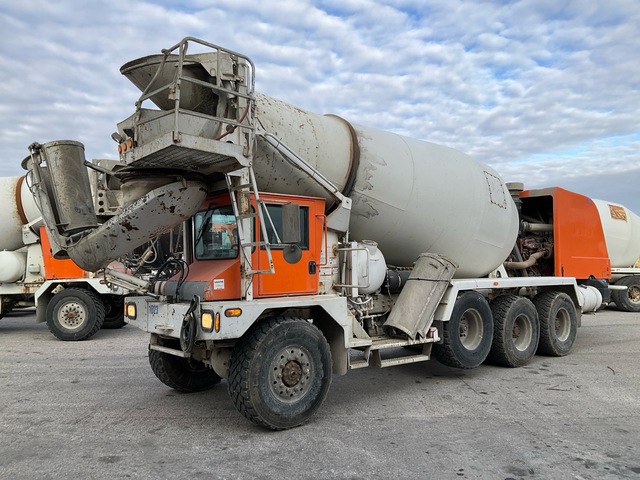 2016 Advance Terex FD4000 8x6 Front Discharge Mixer Truck