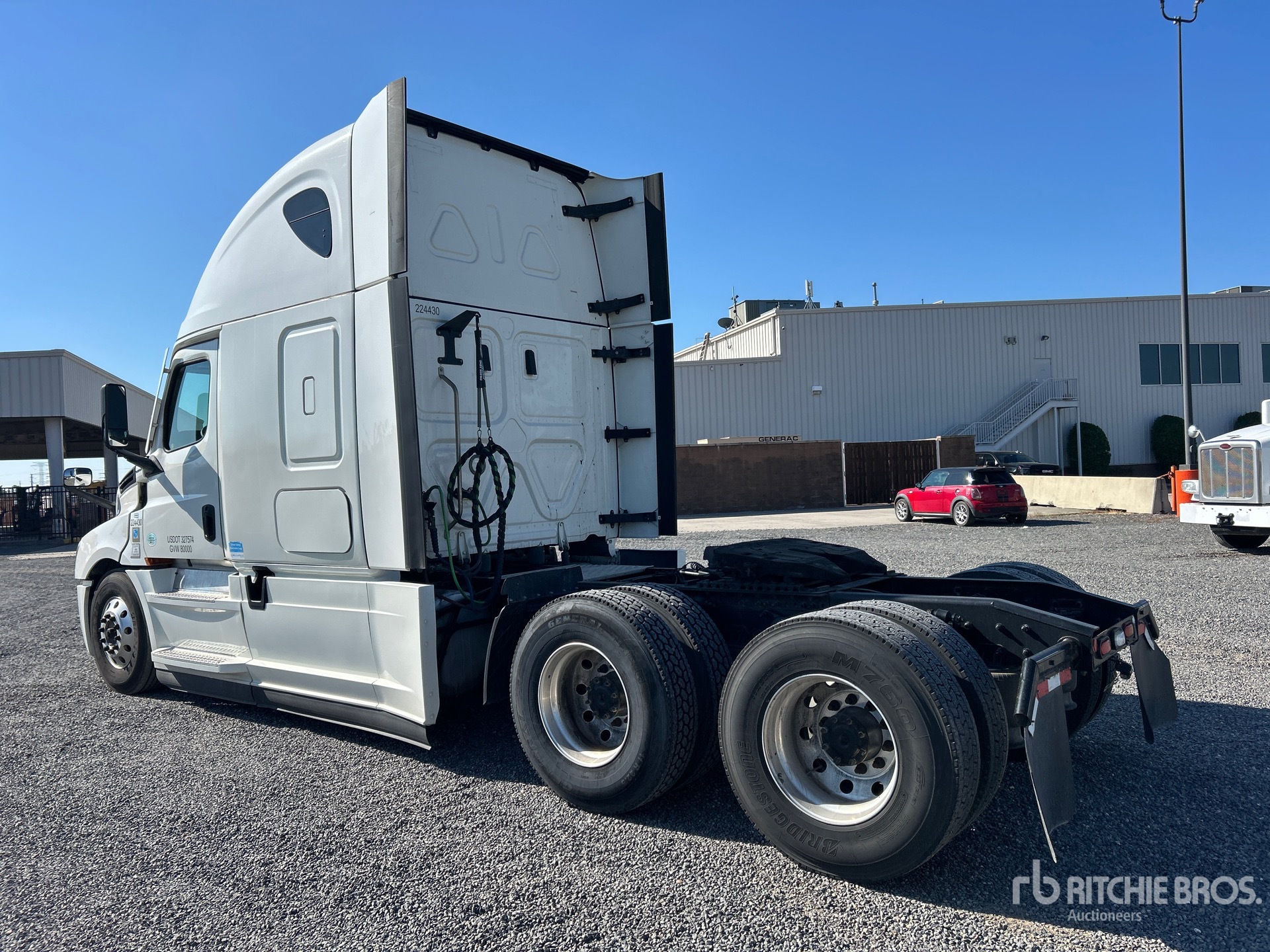 General Appearance with Picture, Left Rear Corner