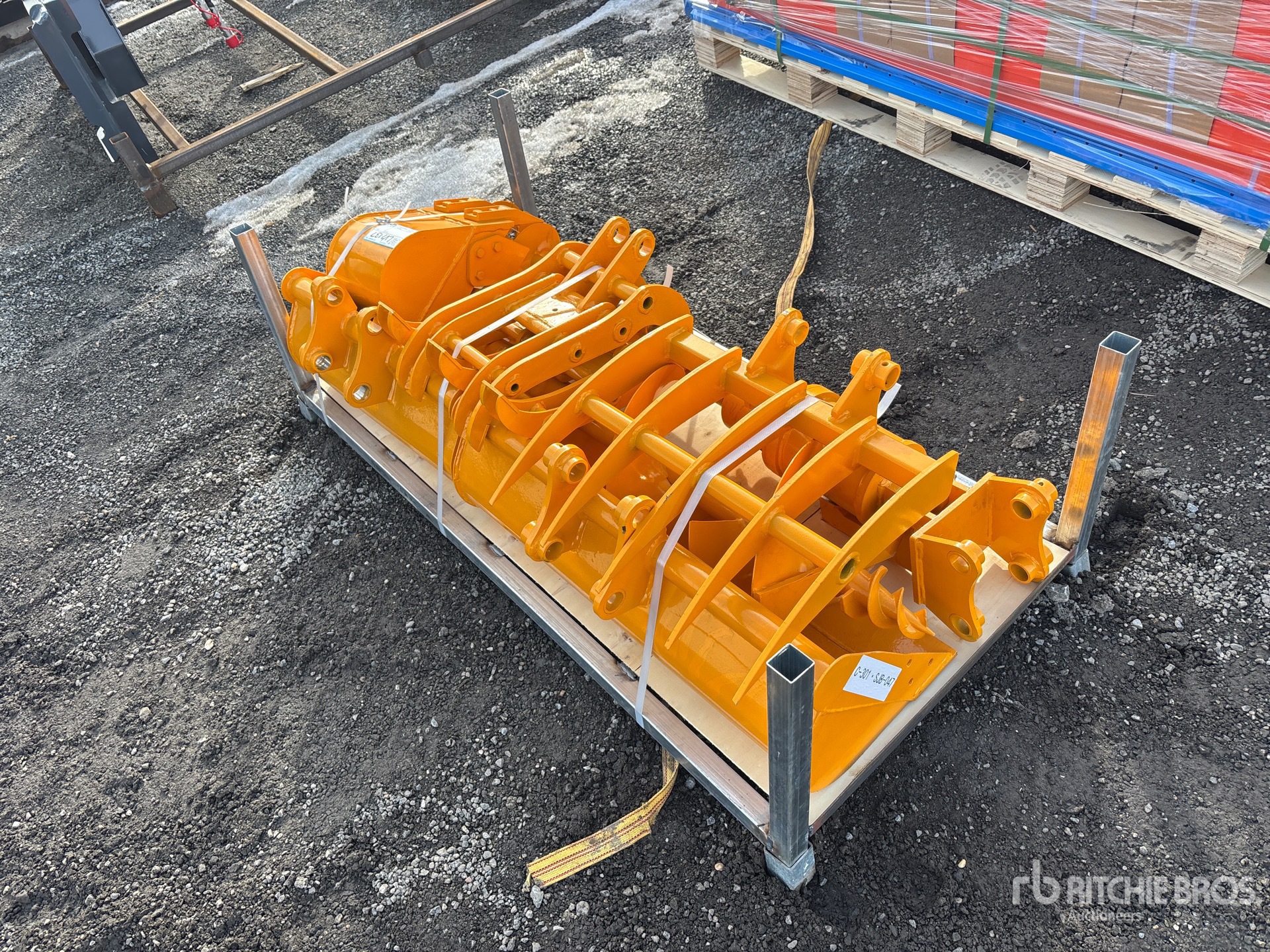 General Appearance with Foto, angolo posteriore sinistro