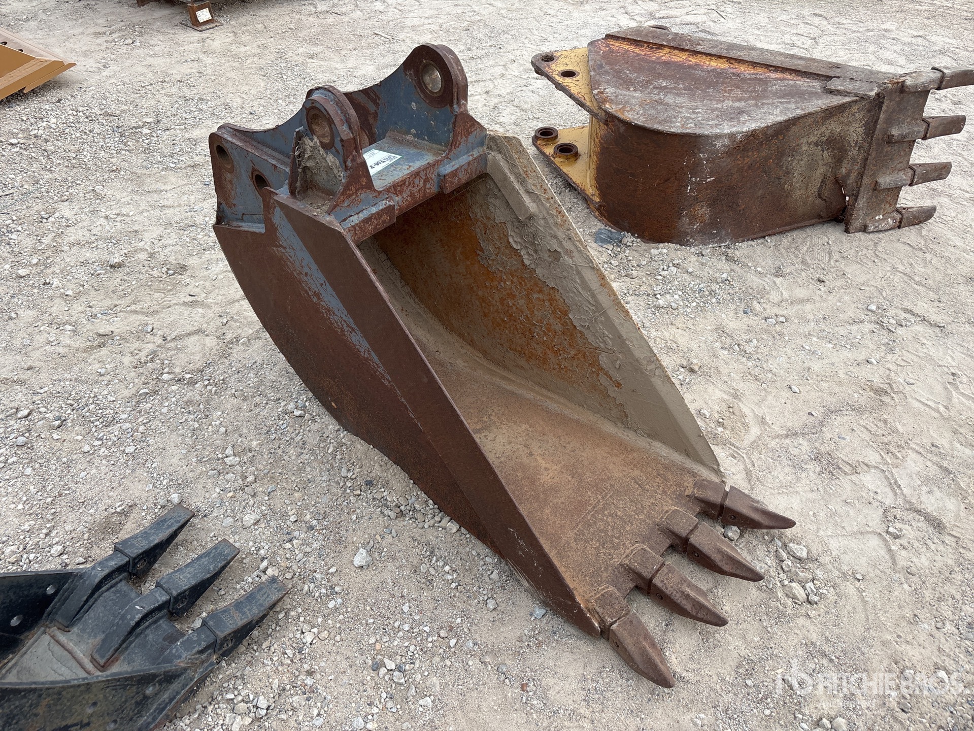 Aspect général with Image, coin avant droit