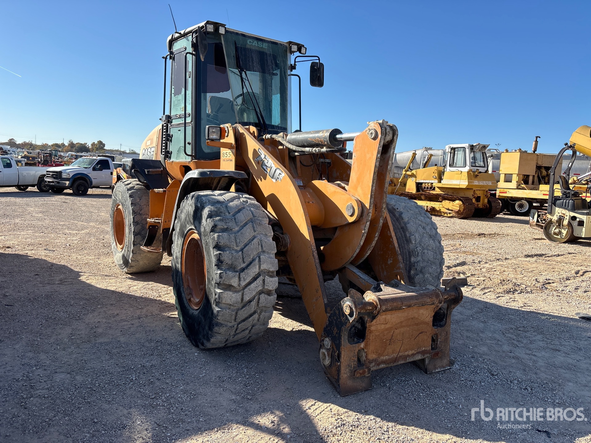 General Appearance with Picture, Right Front Corner