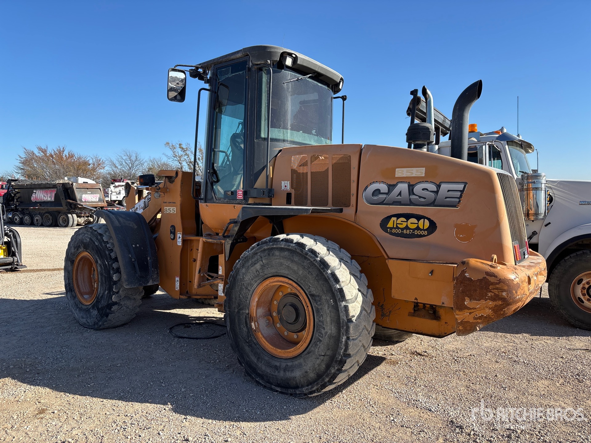 General Appearance with Picture, Left Rear Corner