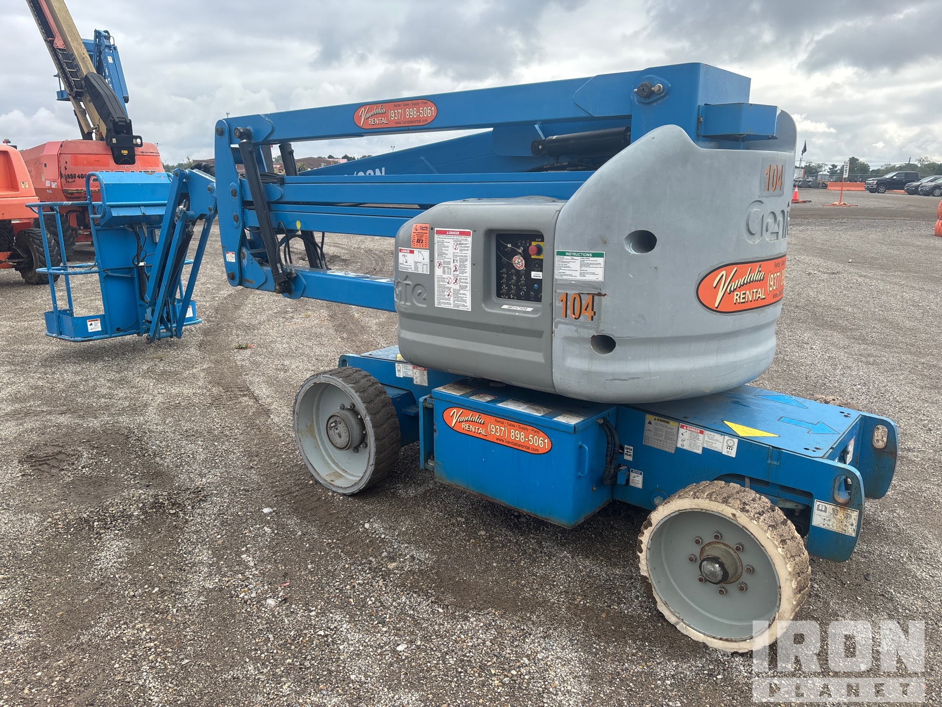 General Appearance with Picture, Left Rear Corner