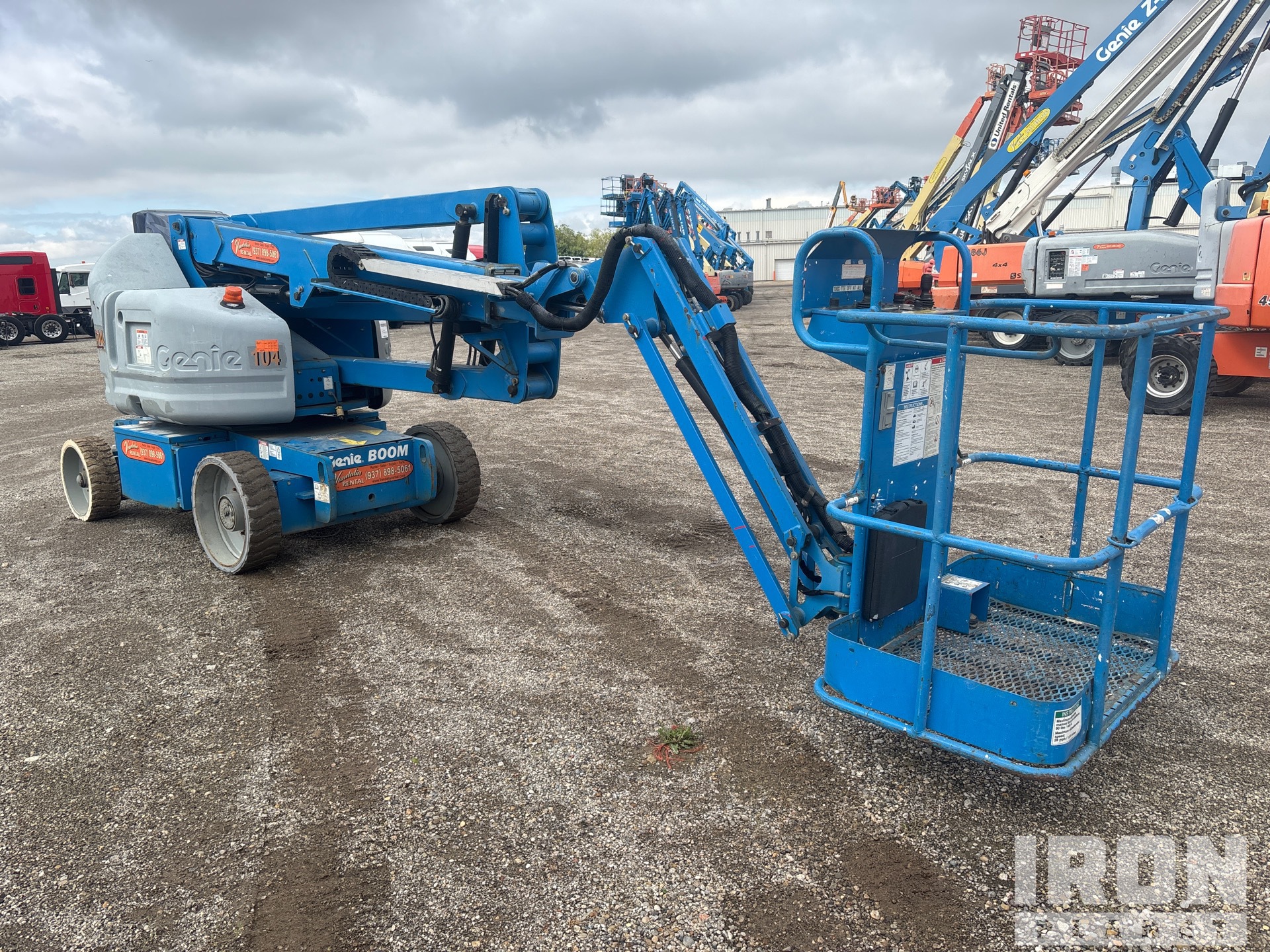 General Appearance with Picture, Right Front Corner