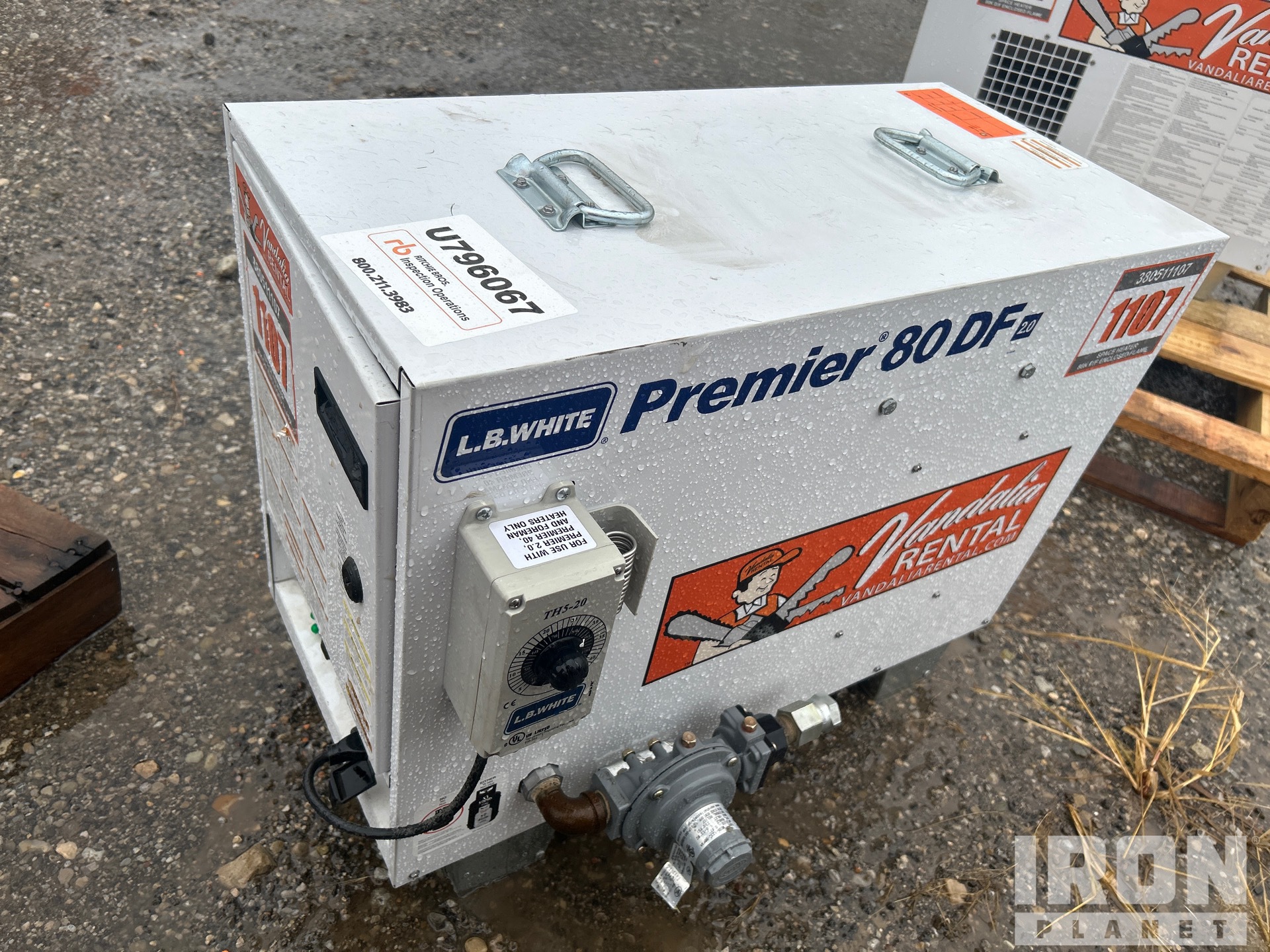 General Appearance with Picture, Left Front Corner