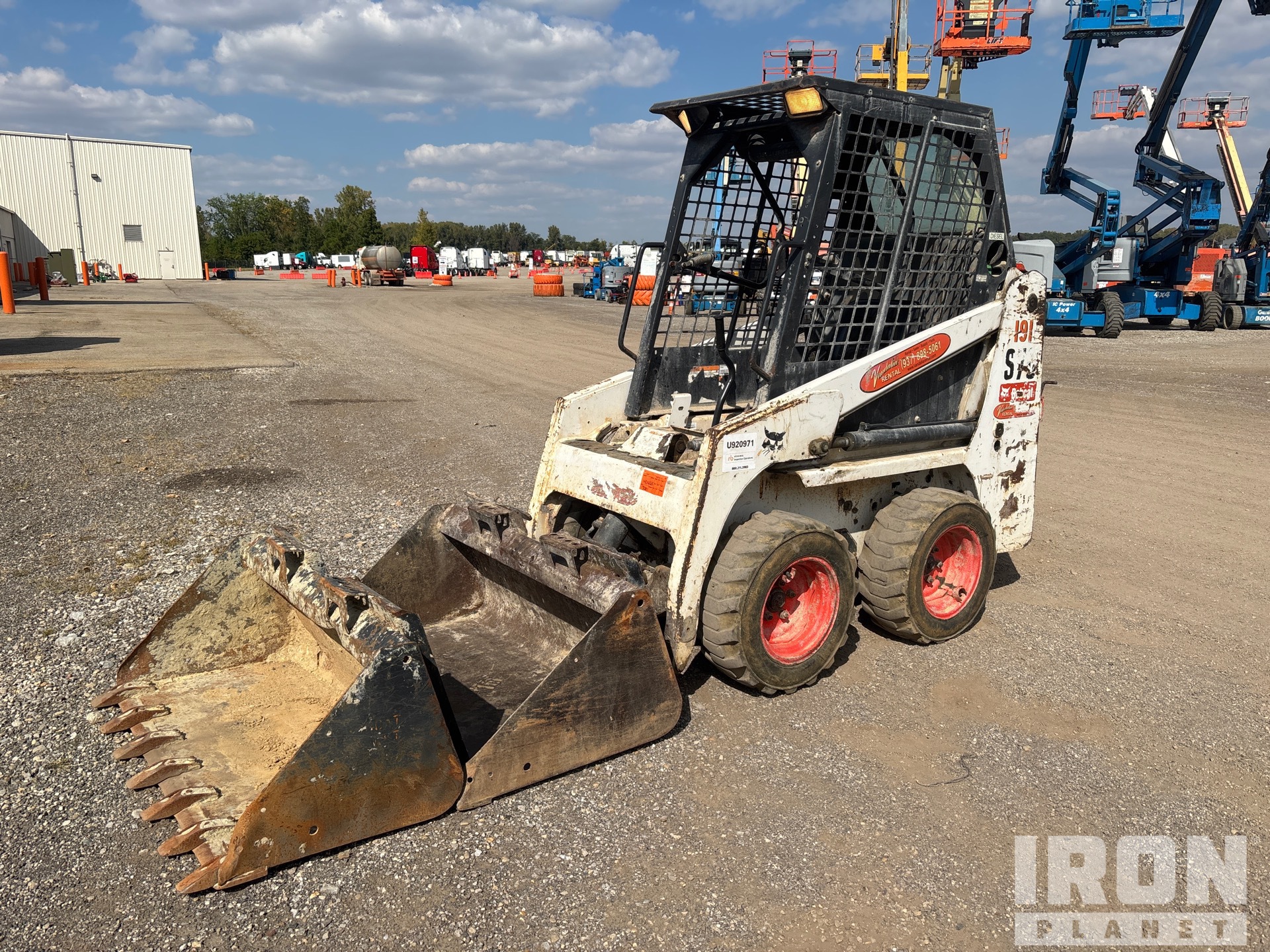 General Appearance with Picture, Left Front Corner