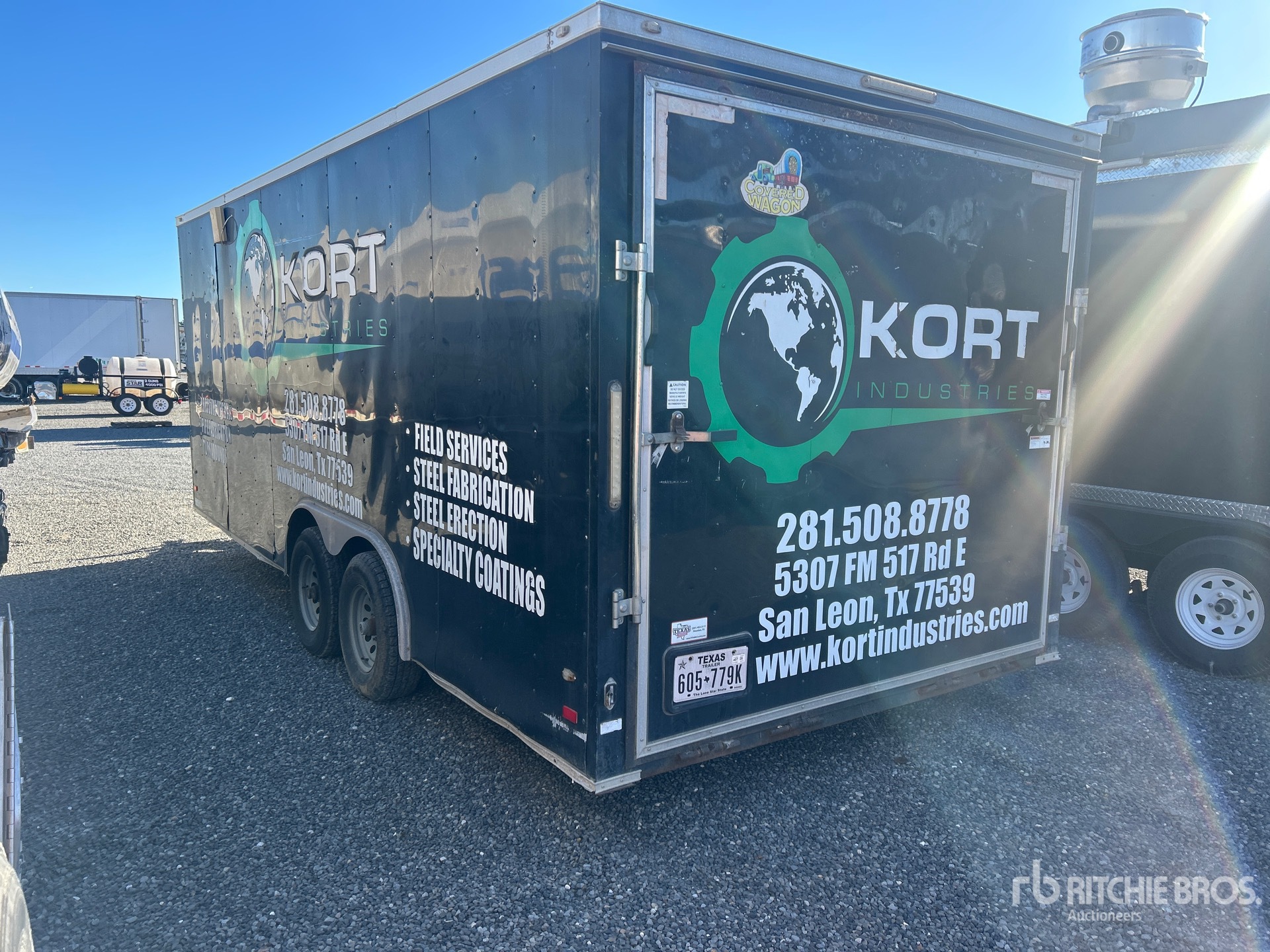 General Appearance with Picture, Left Rear Corner